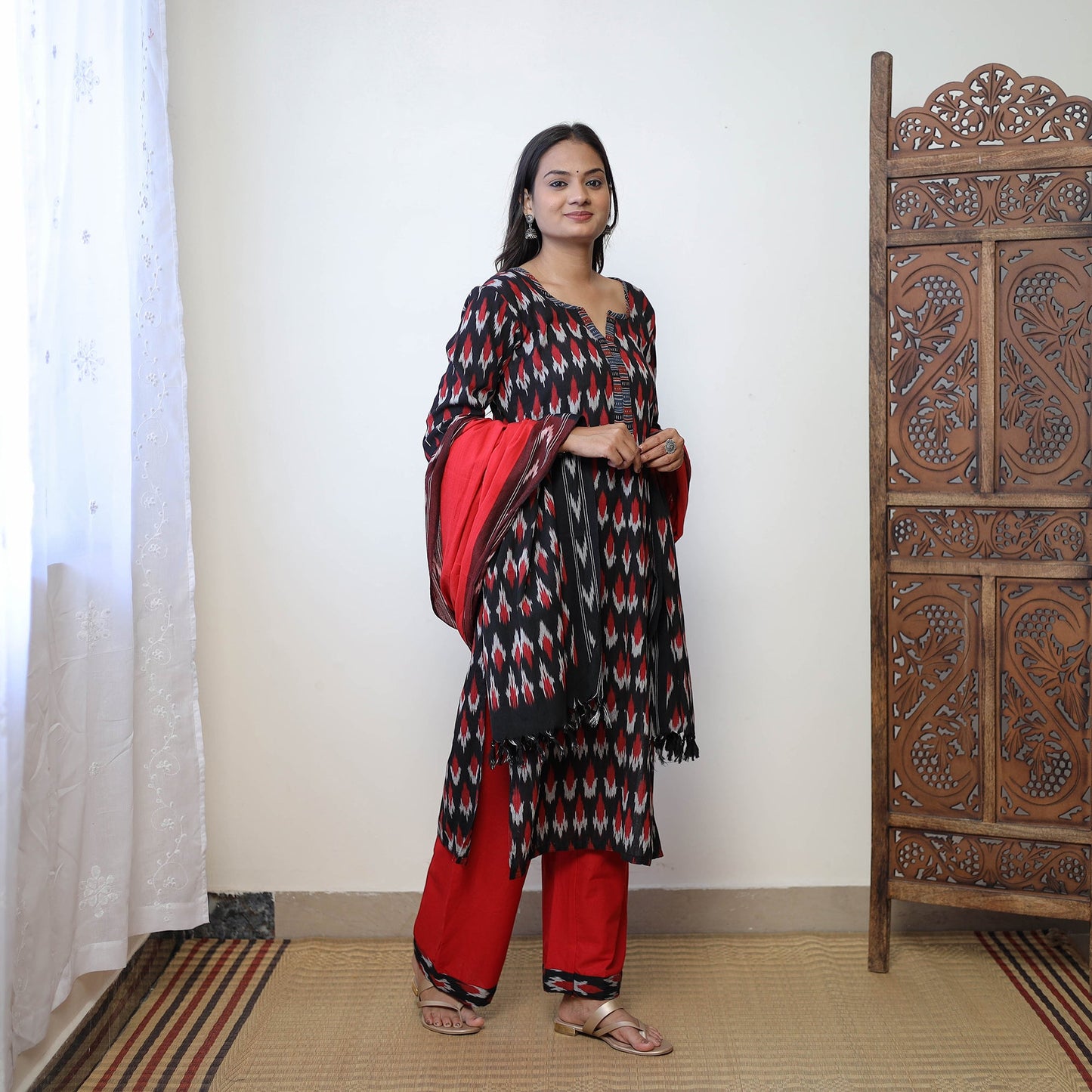 Black Handloom Cotton Pochampally Ikat Kurta Set