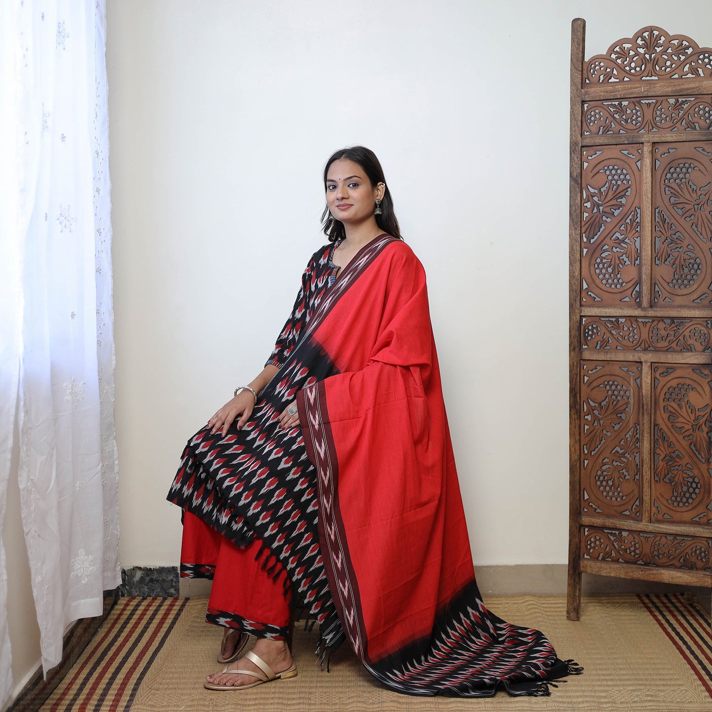 Black Handloom Cotton Pochampally Ikat Kurta Set