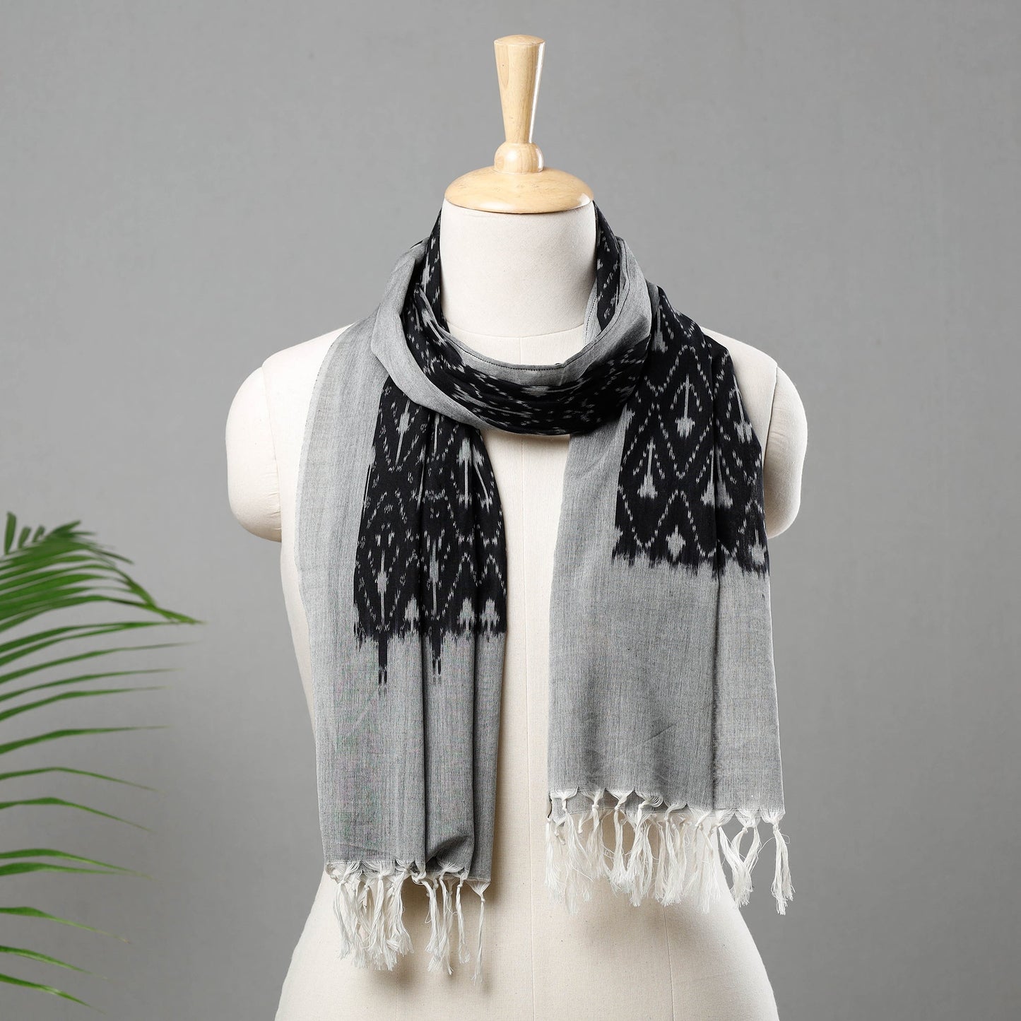 Handloom Mercerized Cotton Pochampally Ikat Stole
