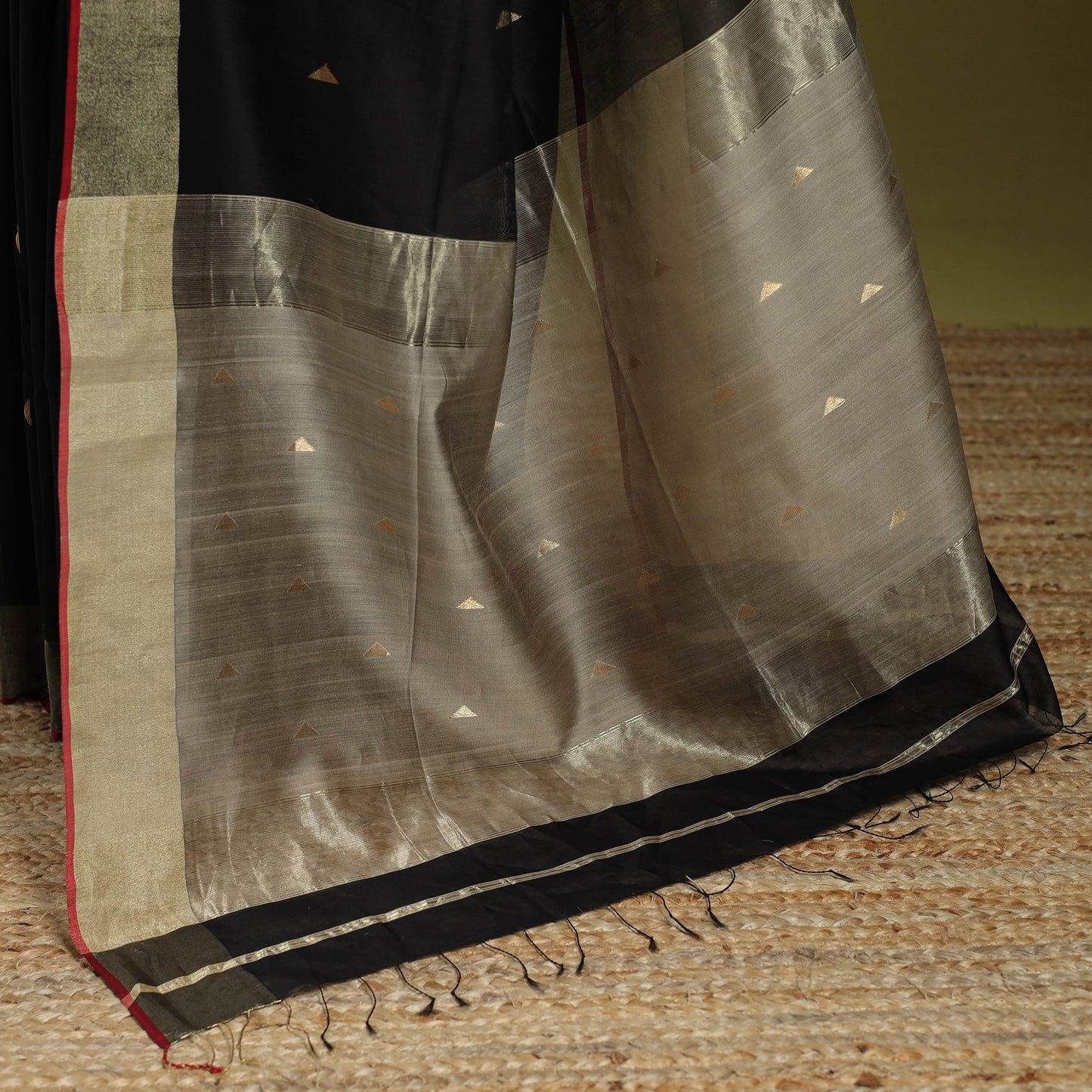 Black - handloom silk cotton buti maheshwari saree