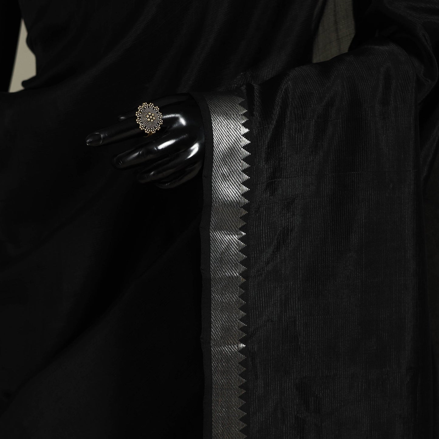 Black Handloom Silk Cotton Zari Border Mangalagiri Pattu Saree