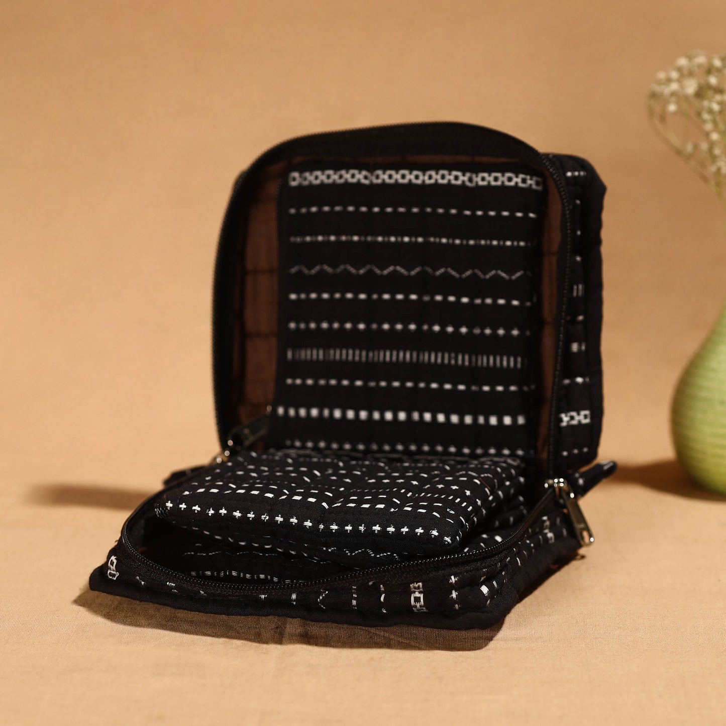 Black Handmade 4 Pockets Cotton Jewelry Bag 10