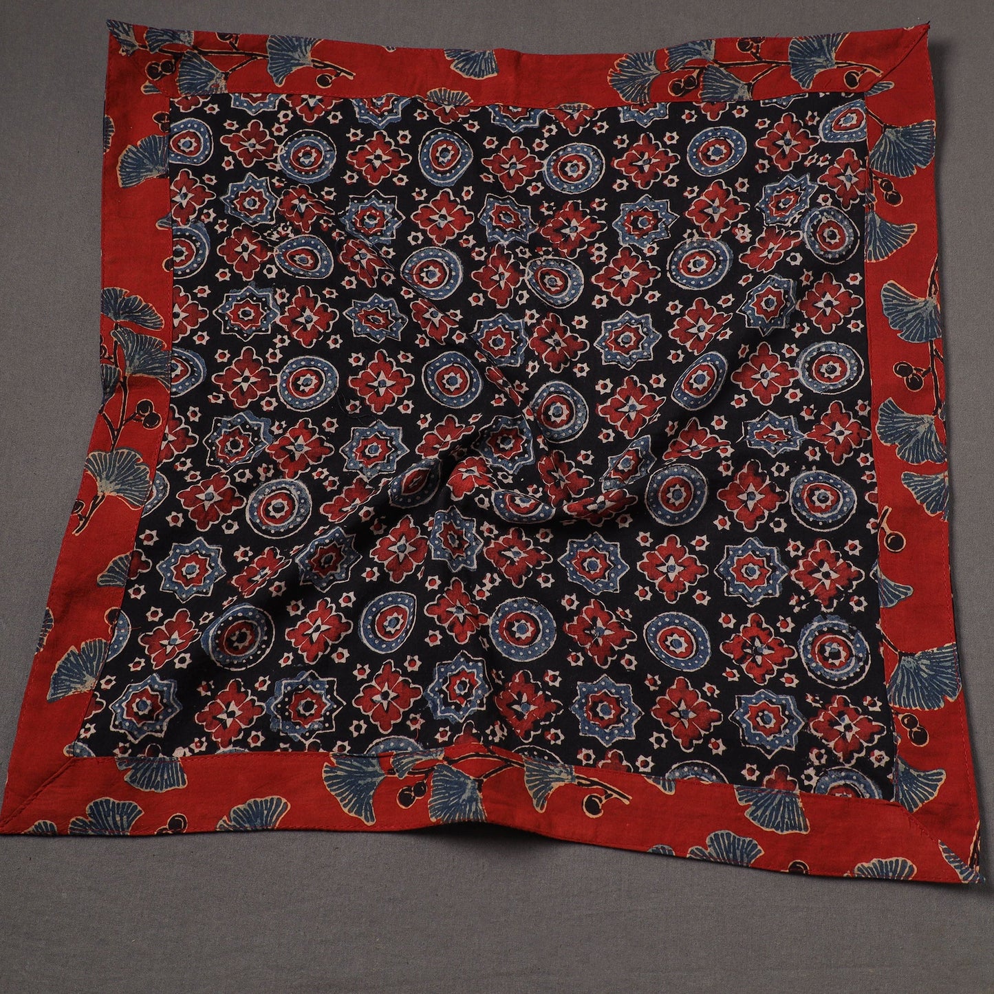 Handmade cotton bandana 02 - handcrafted