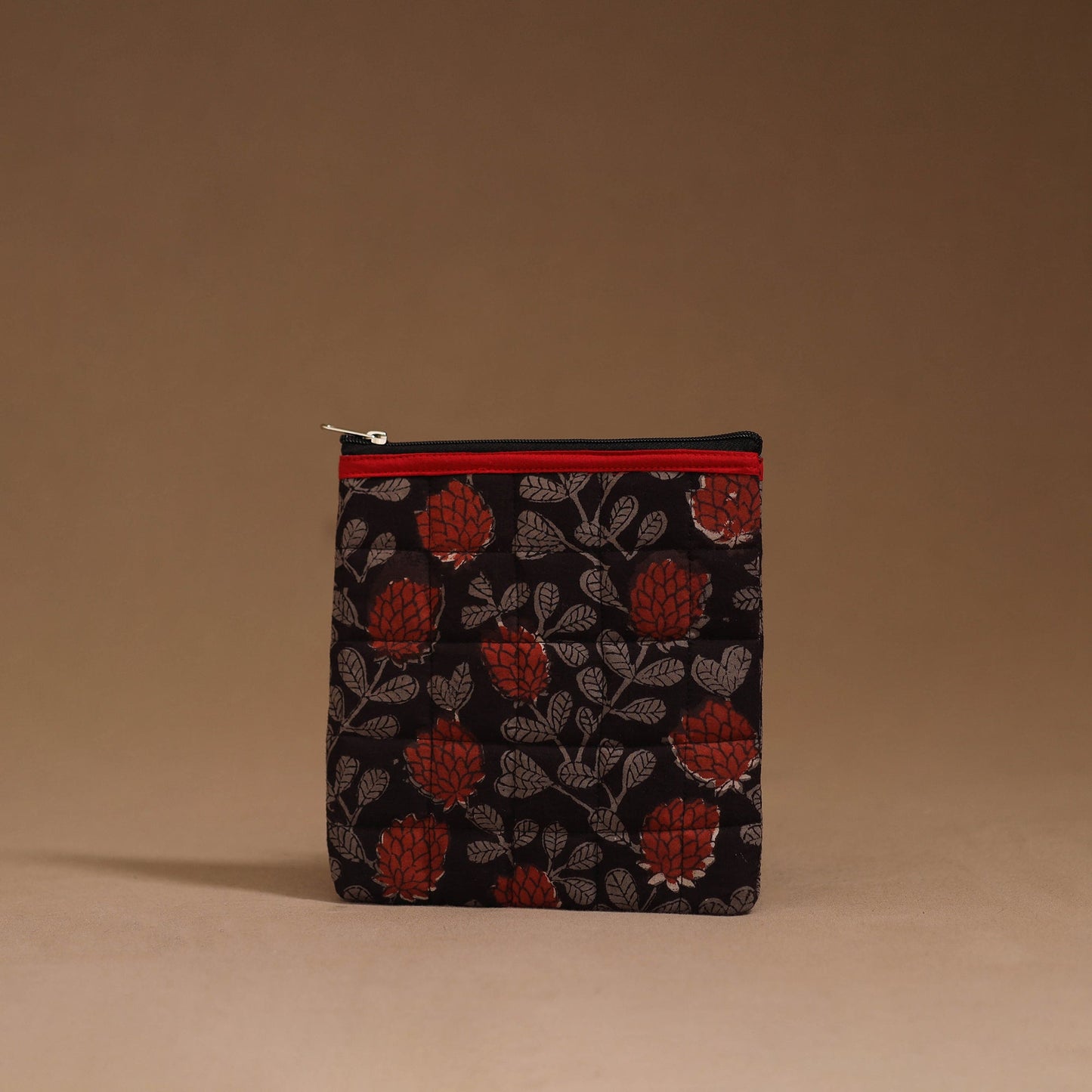 Handmade quilted utility pouch 03 - handcrafted