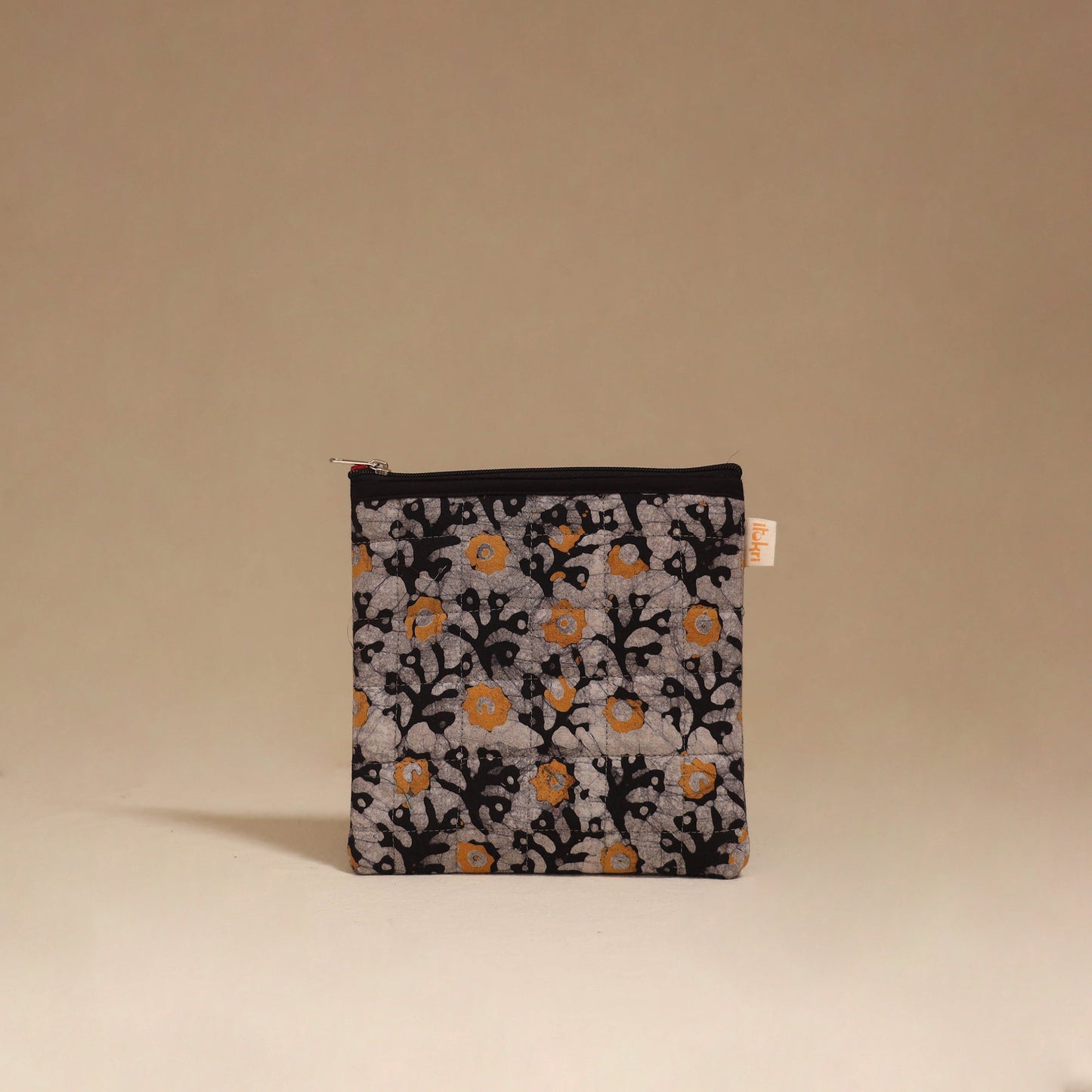 Handmade quilted utility pouch 25 - handcrafted