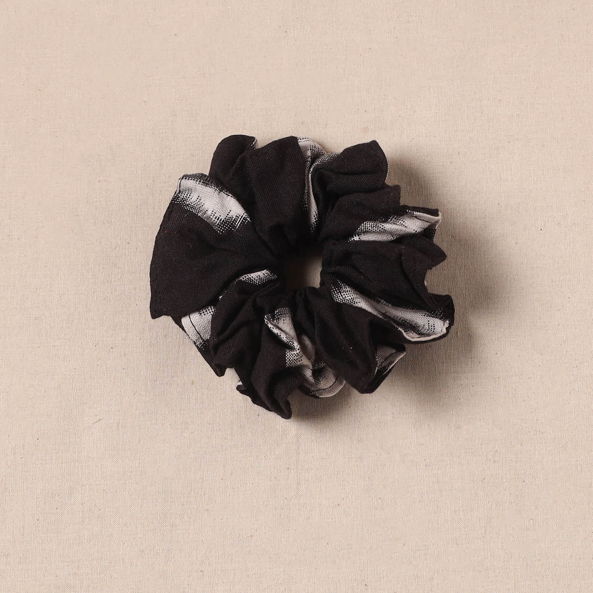 Handmade rubber band/scrunchie 84 - handcrafted