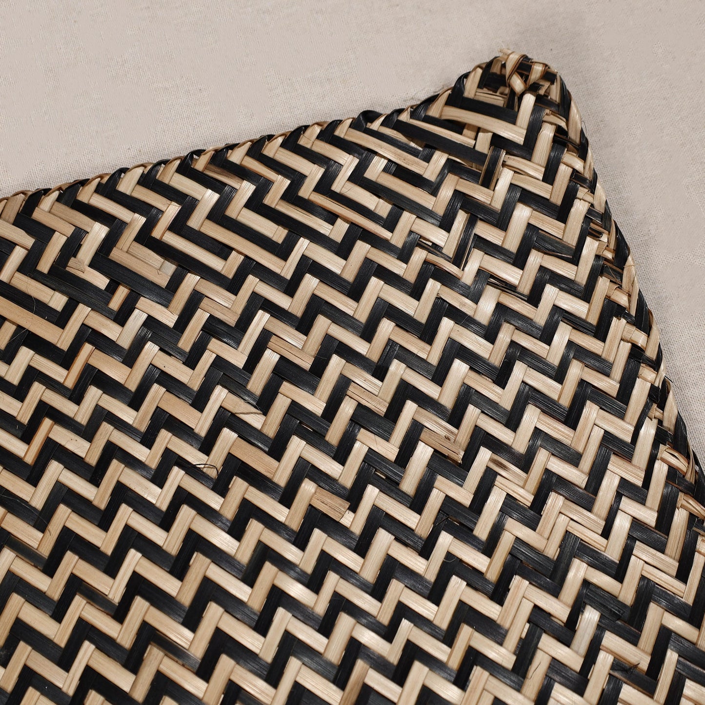 Black Handmade Water Hyacinth Placemat from Assam (20 x 13 in)