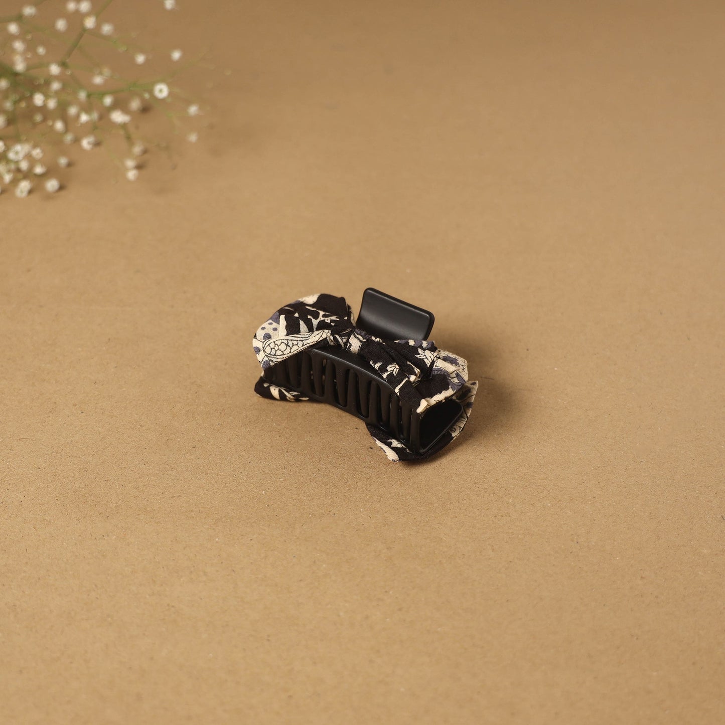 Black - handmade women’s bow hair claw clip 41 - handcrafted