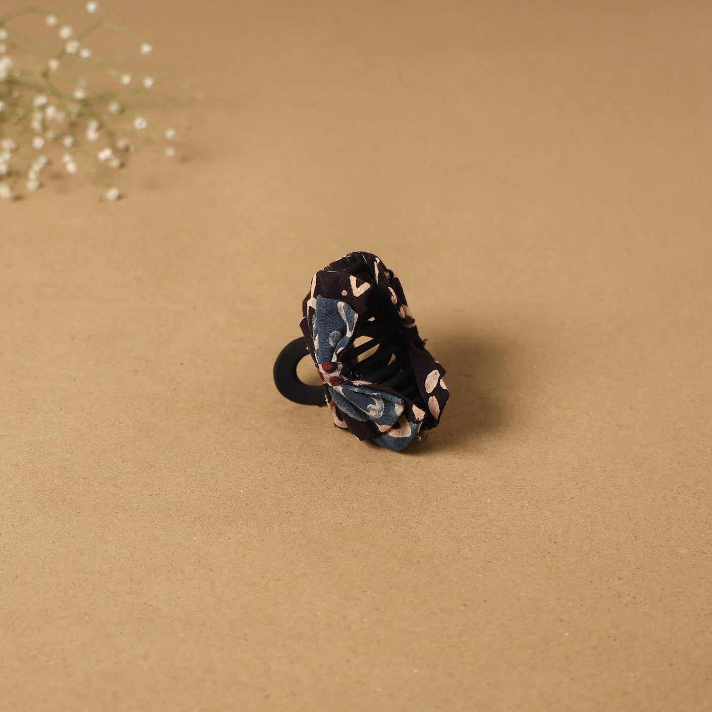 Black - handmade women’s bow hair claw clip 70 - handcrafted