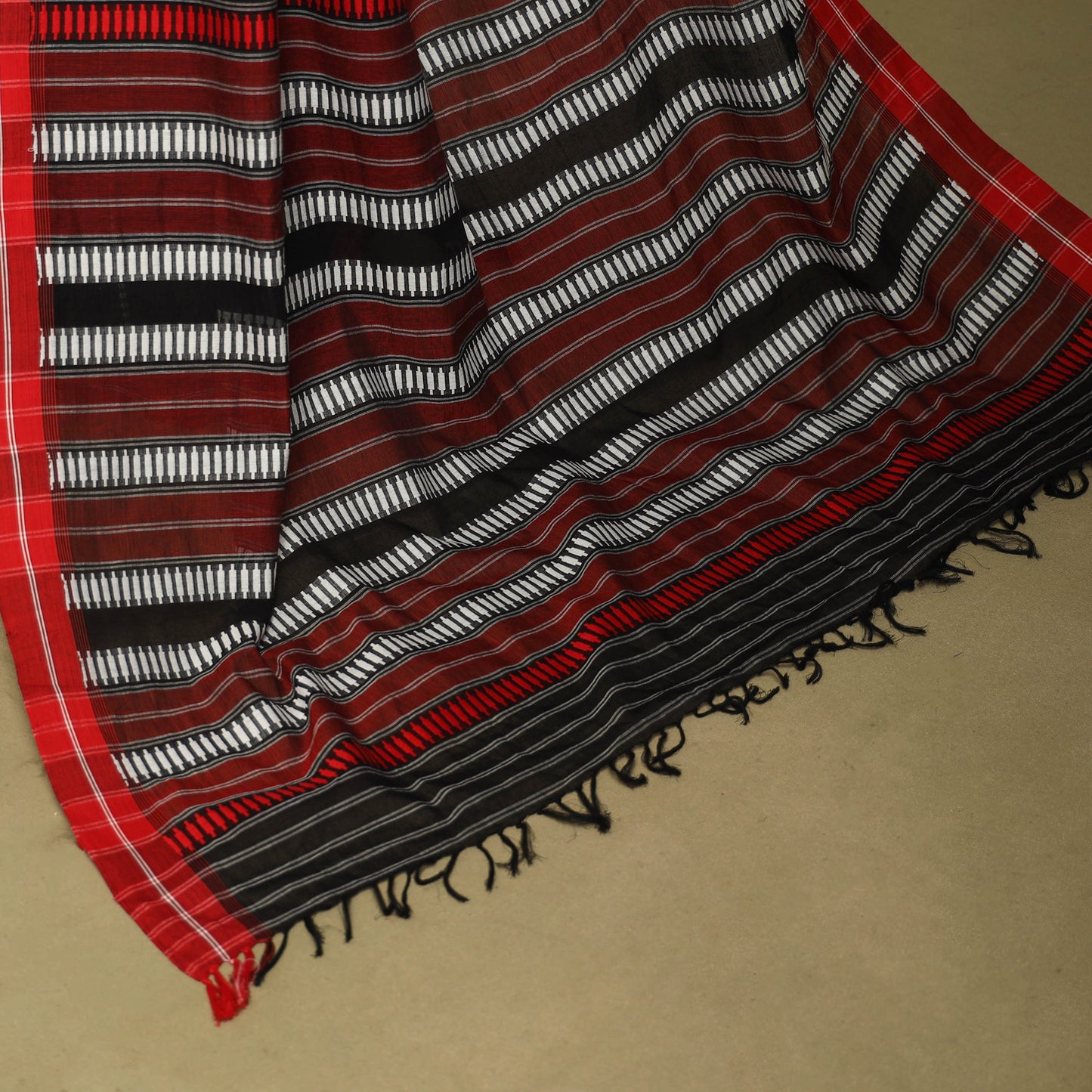 Black - handwoven cotton begumpuri saree 10 - handcrafted