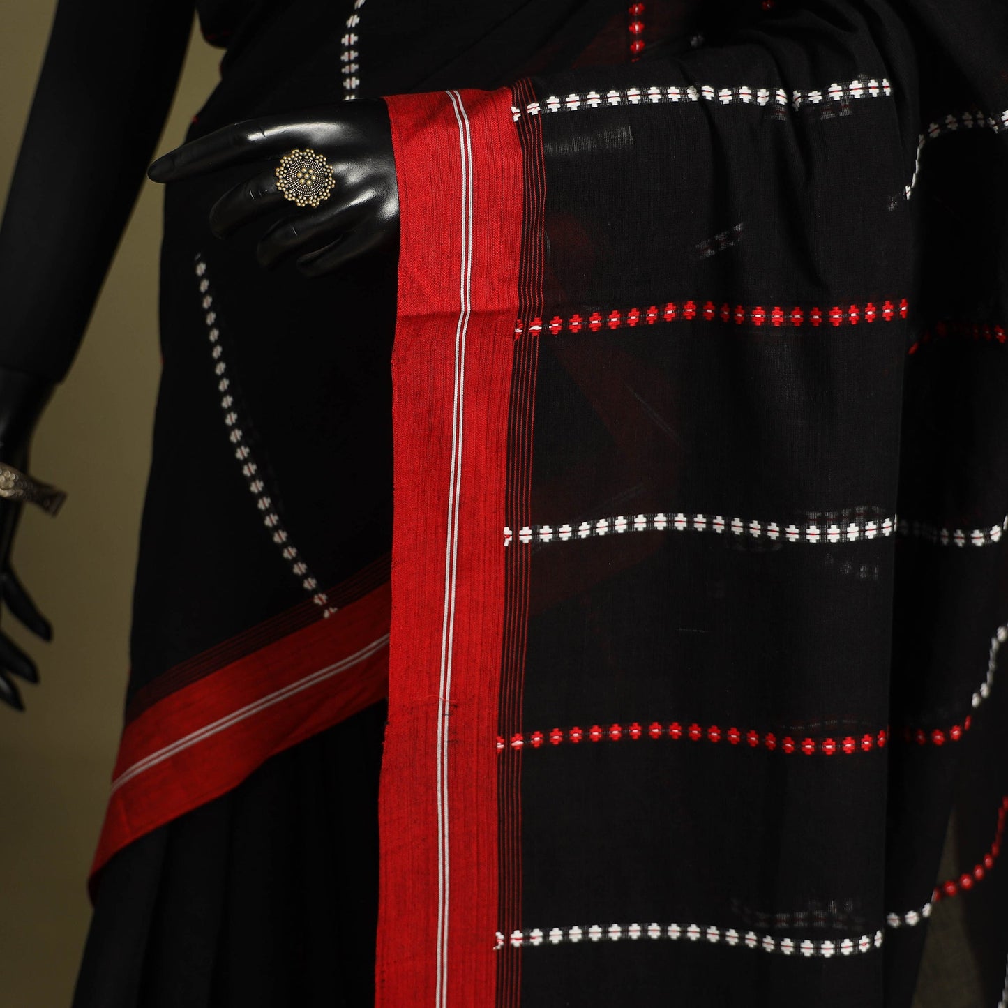 Black - handwoven cotton begumpuri saree 10 - handcrafted