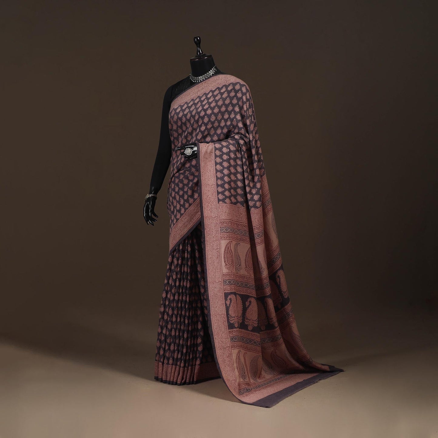 Handwoven merino wool natural dyed hand bagh saree 01