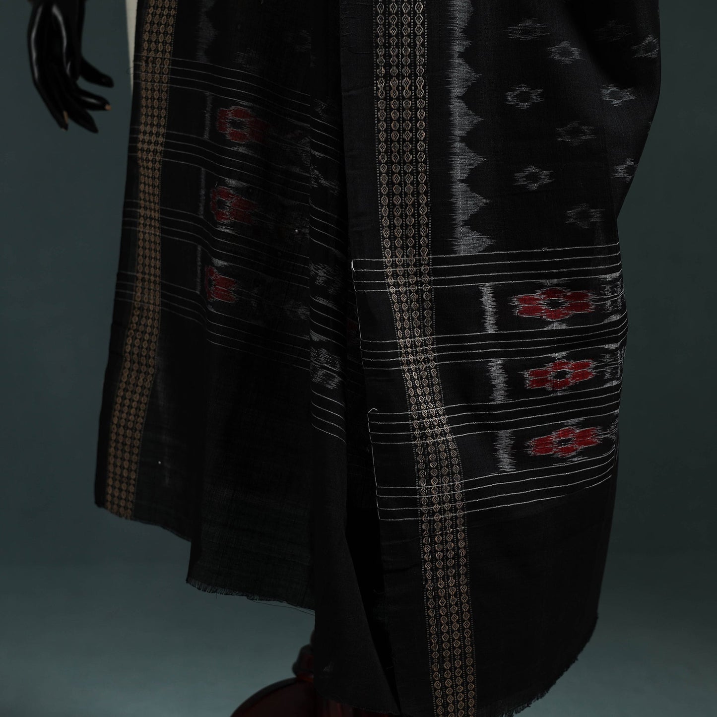 Ikat handloom cotton sambalpuri dupatta 15 - handcrafted