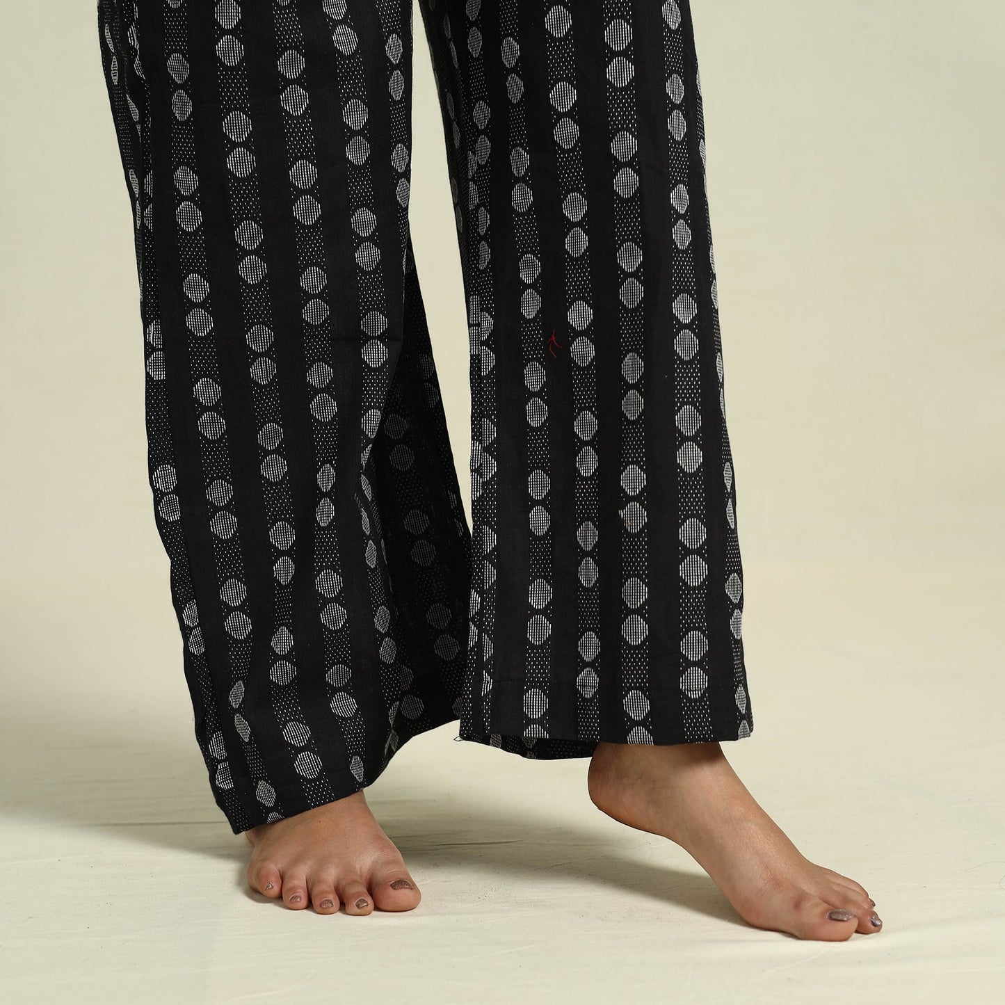 Black Jacquard Cotton Top & Pyjama Night Suit Set