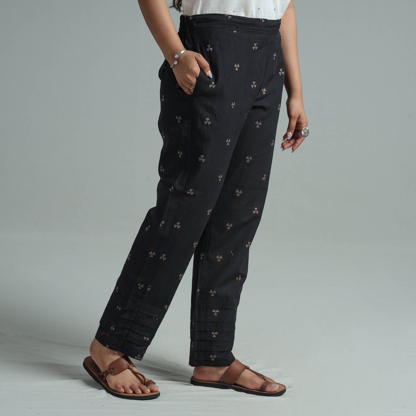Black - jacquard weave cotton elasticated pant 01