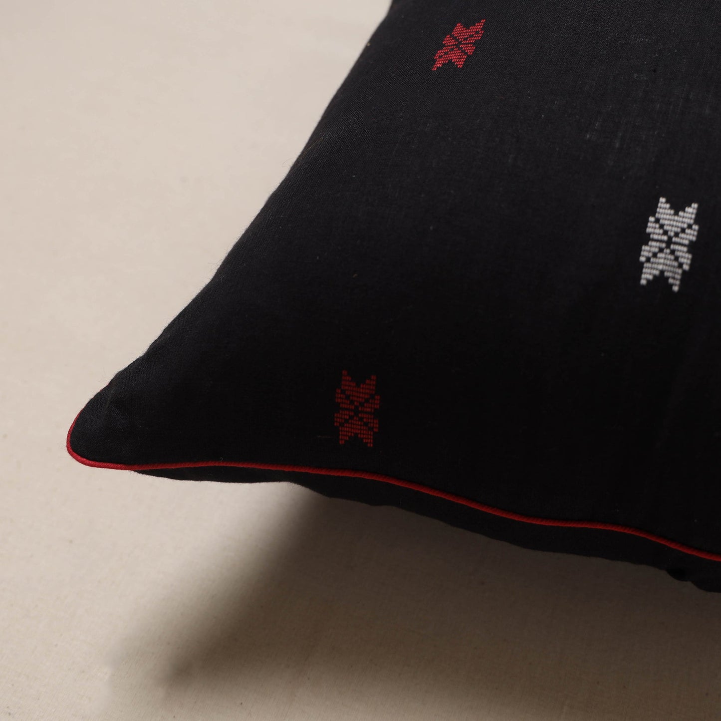 Jacquard weave cushion cover 26 - handcrafted