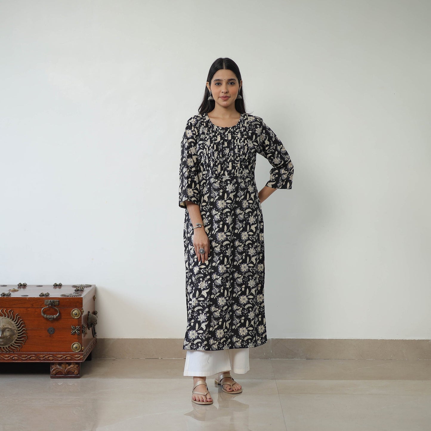 Black Jaipur Print Cotton Pintuck Long Kurta Online