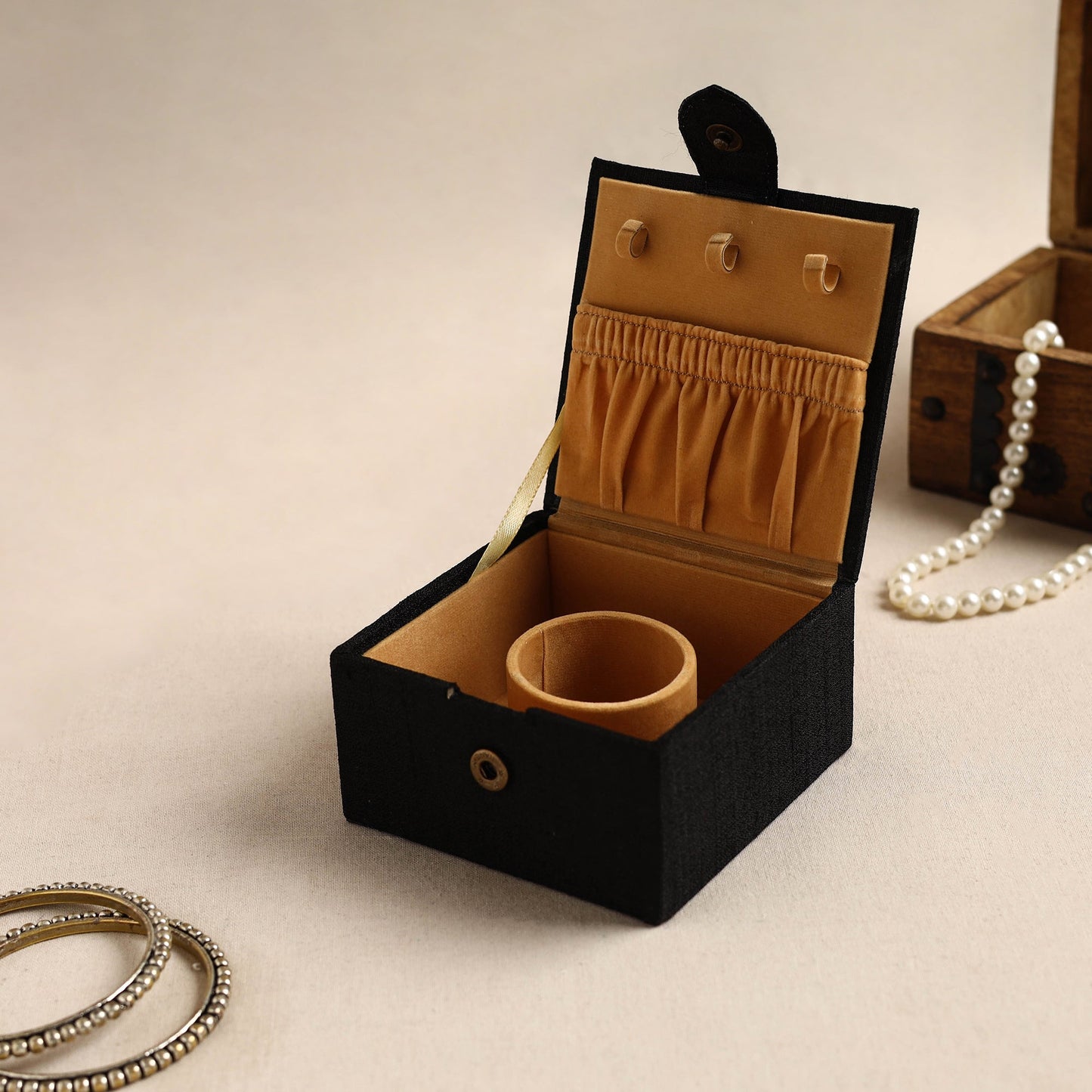 Black Kalamkari Handpainted Ghicha Silk Bangle Box (Small)