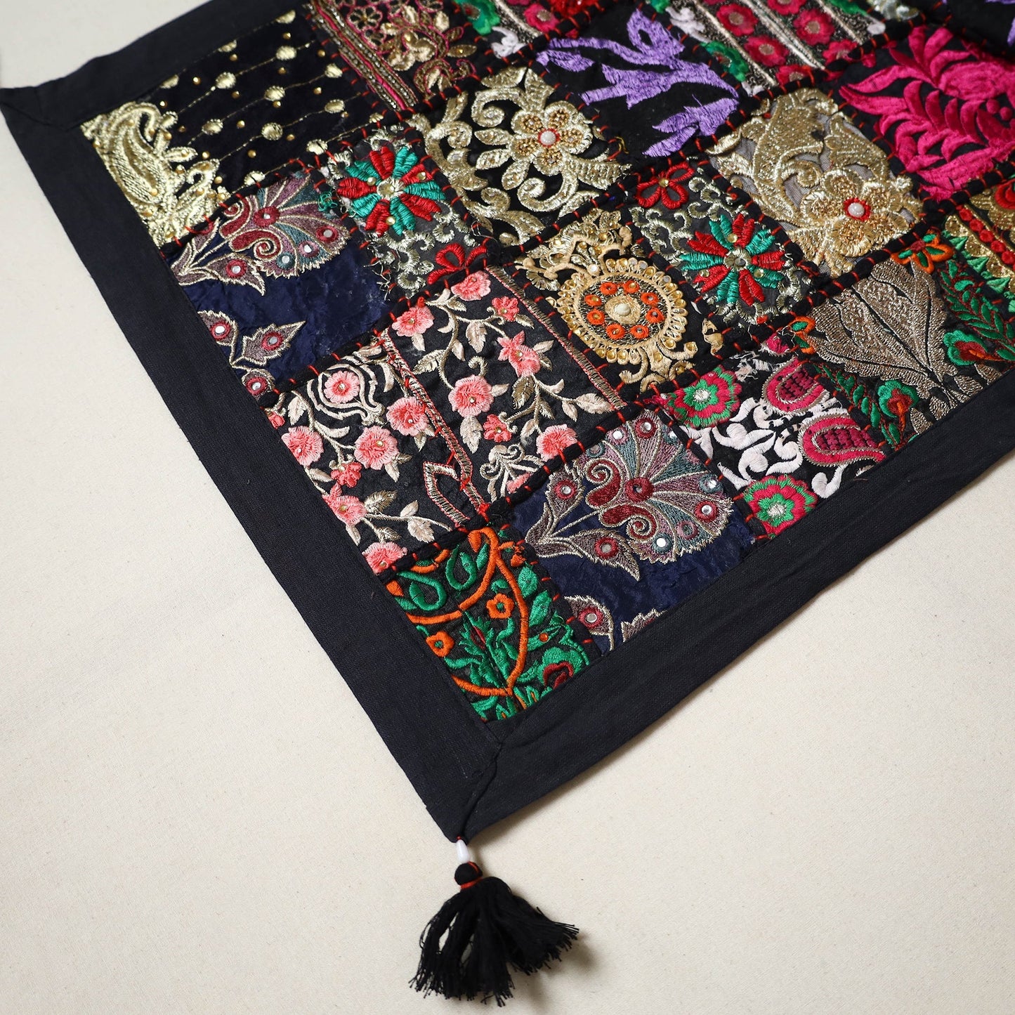 Khambadiya patchwork table runner (71 x 16 in) 05