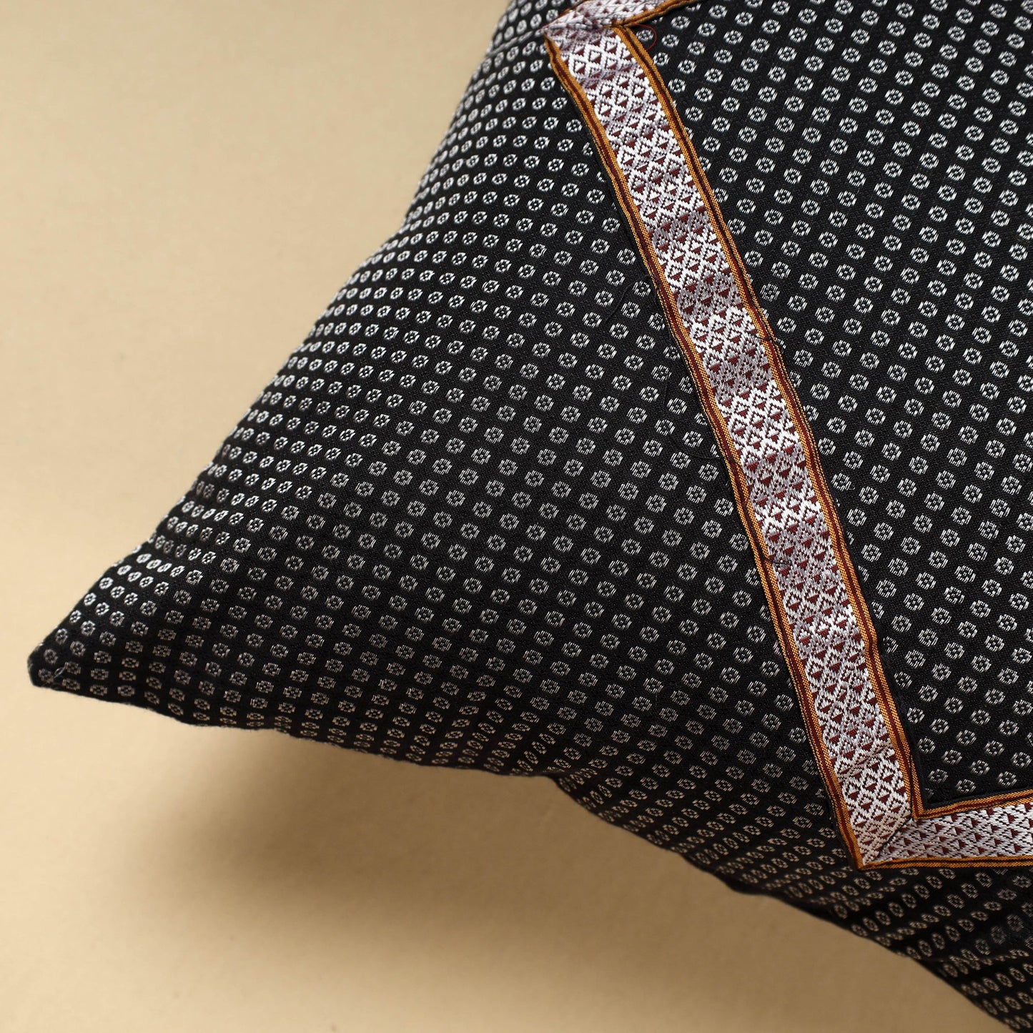 Khun Weave Cotton Cushion Cover (16 x 16 in)