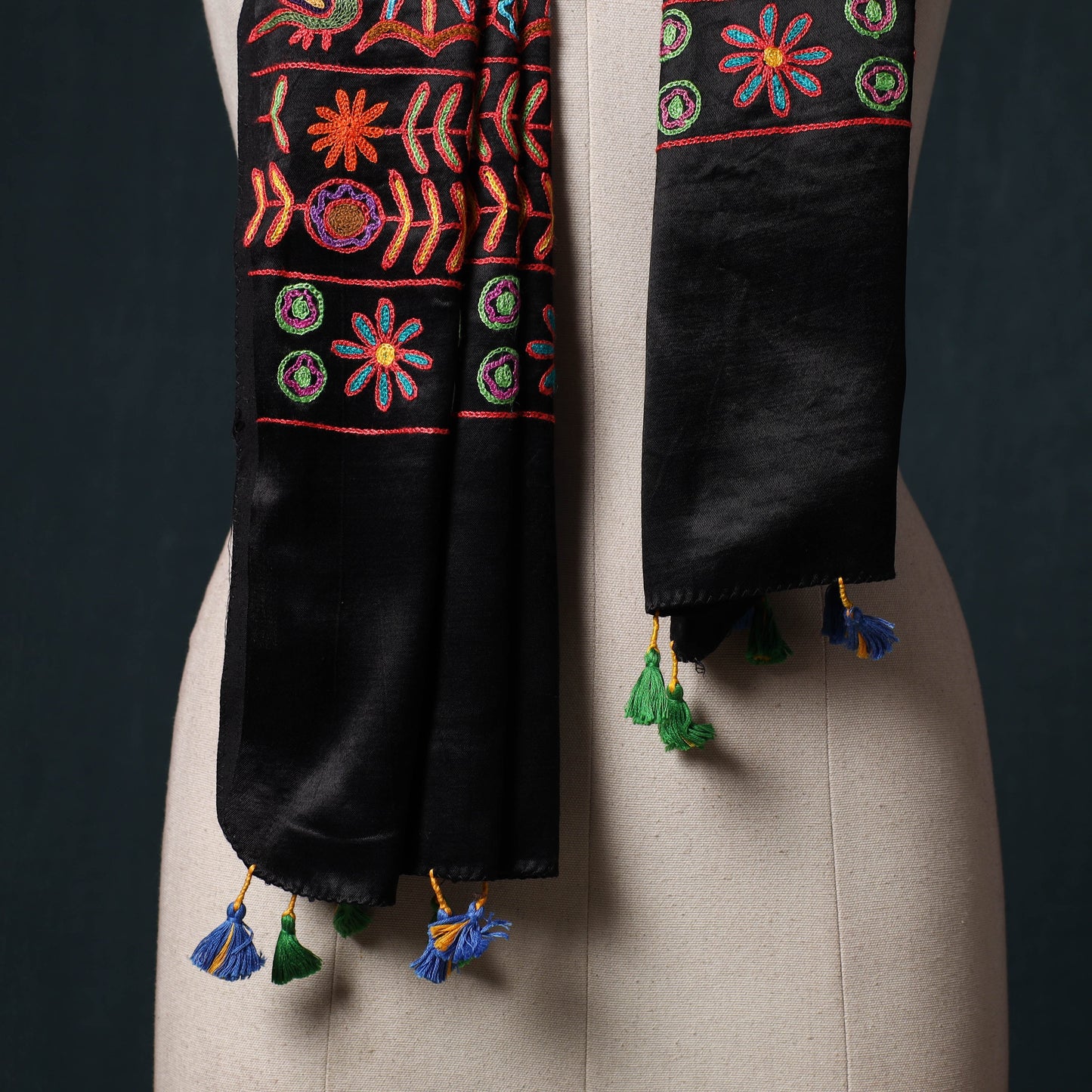 Kutch aari hand embroidery mashru silk stole 55