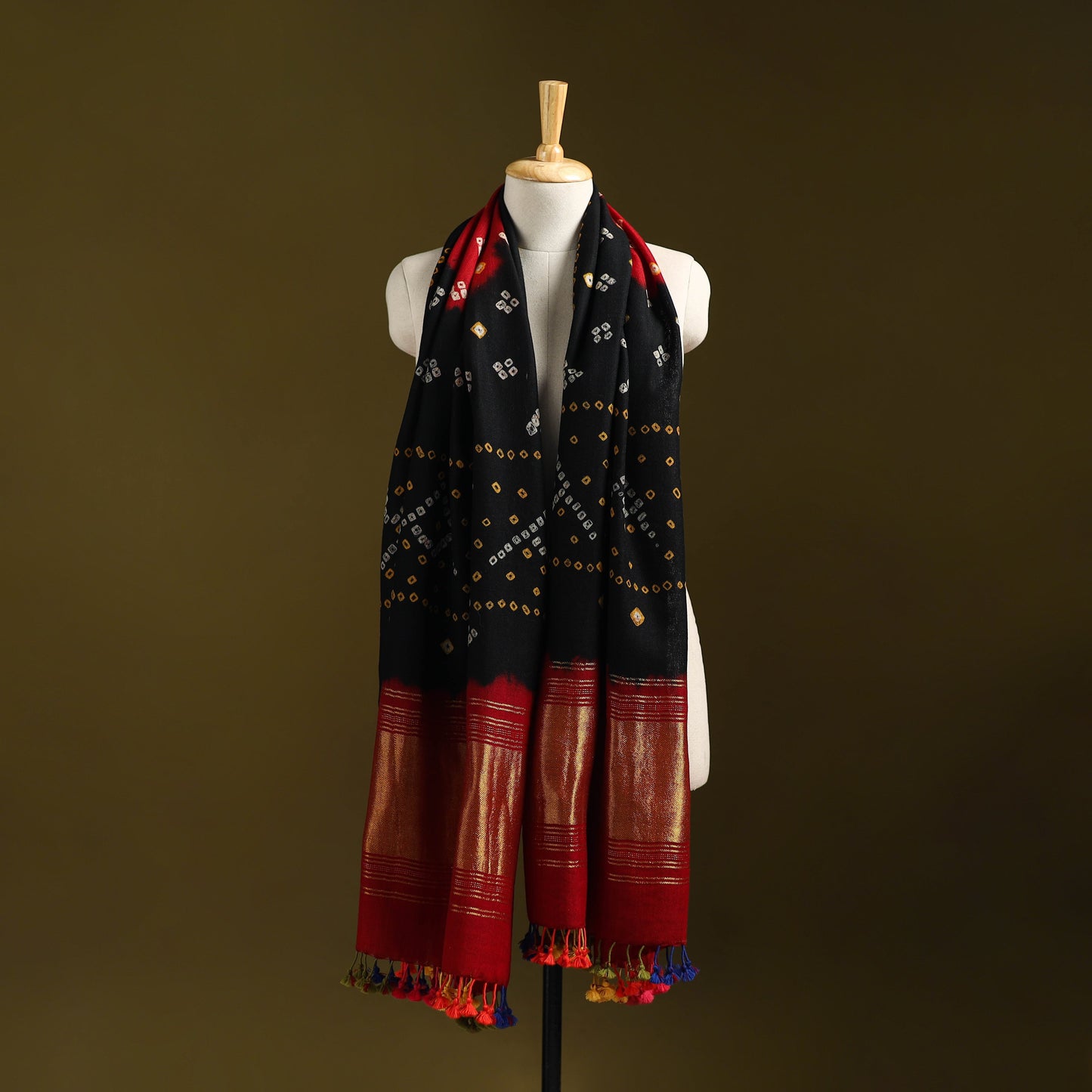 Kutch bandhani handwoven merino wool shawl with zari patta