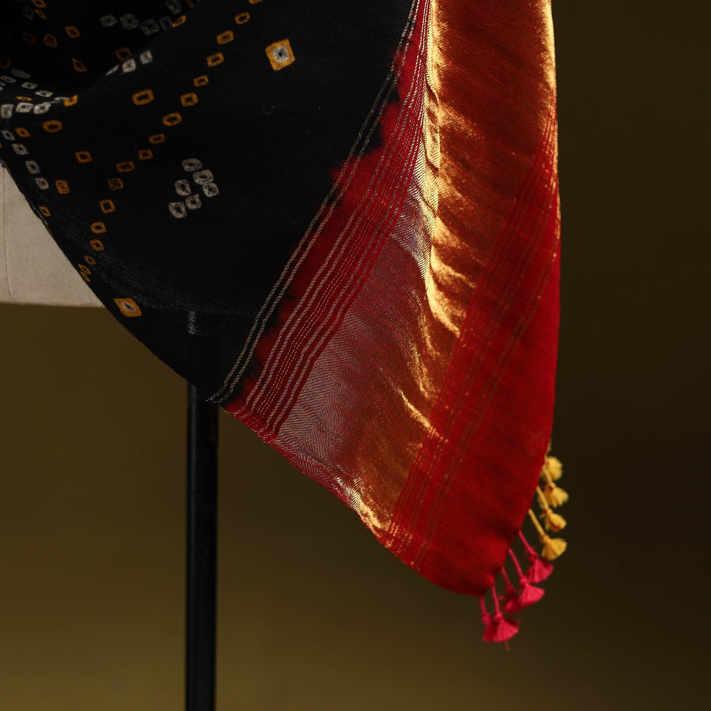 Kutch bandhani handwoven merino wool shawl with zari patta