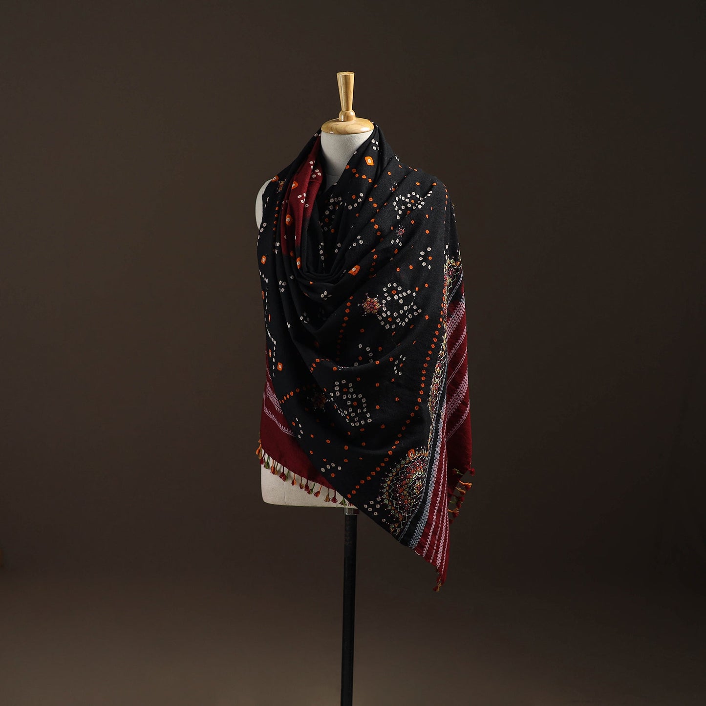 Kutch bandhani handwoven neran hand embroidery merino wool