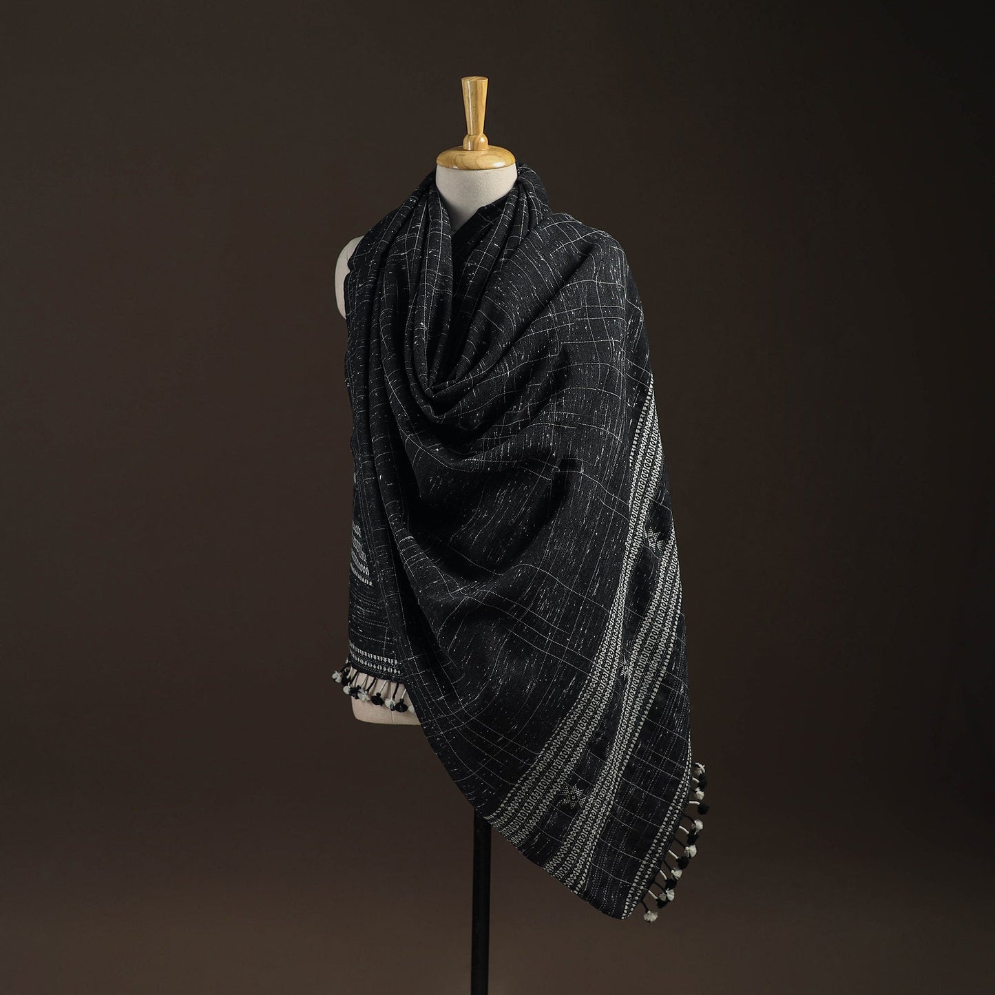 Kutch bhujodi handwoven merino wool shawl 157 - handcrafted