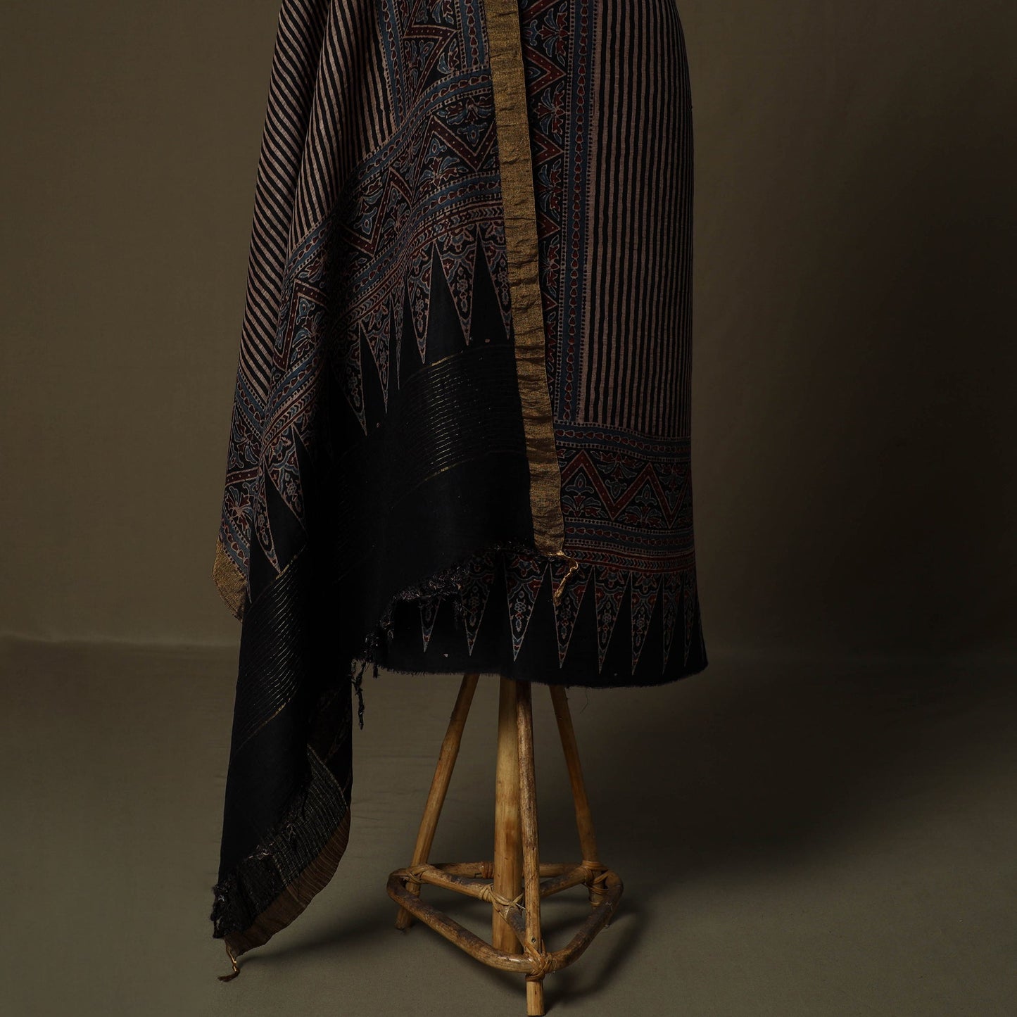 Kutch hand block ajrakh print natural dyed linen 2pc