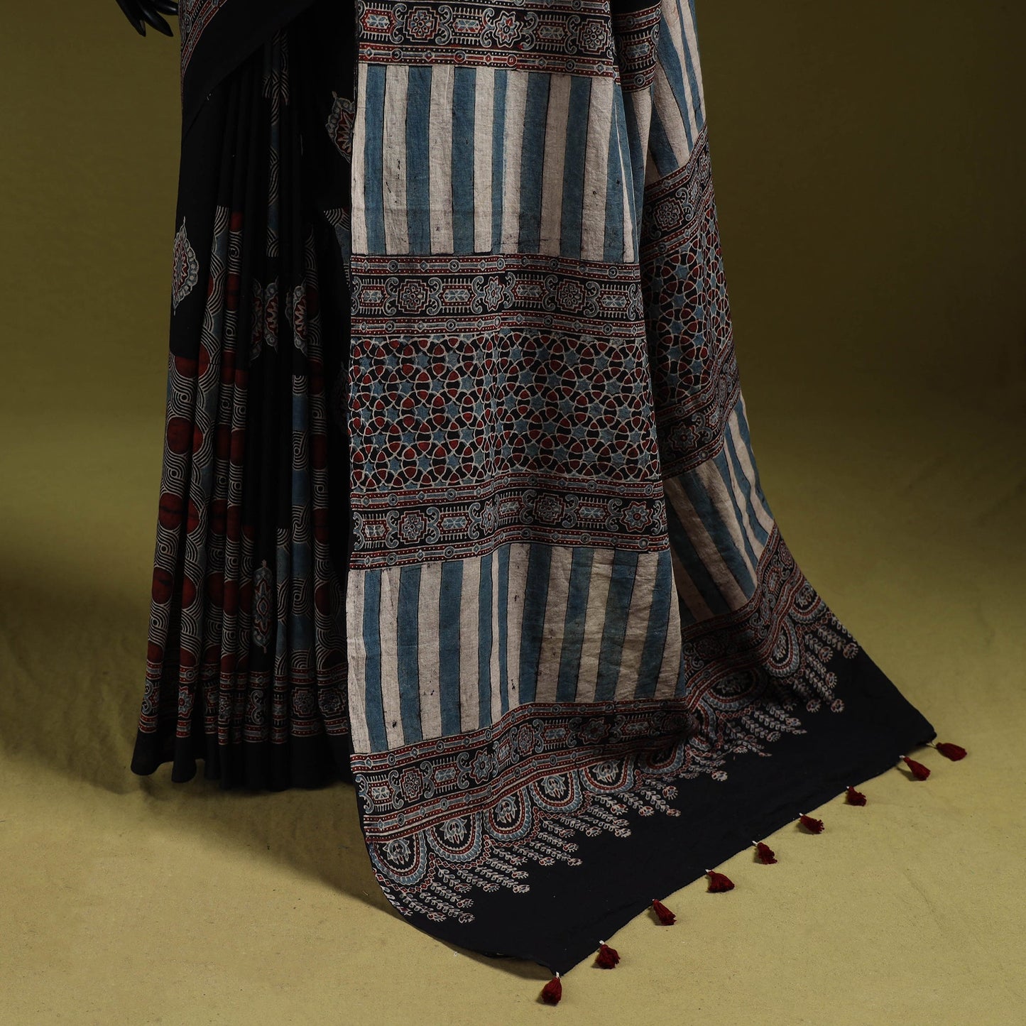 Kutch hand block print natural dyed pure mul cotton ajrakh
