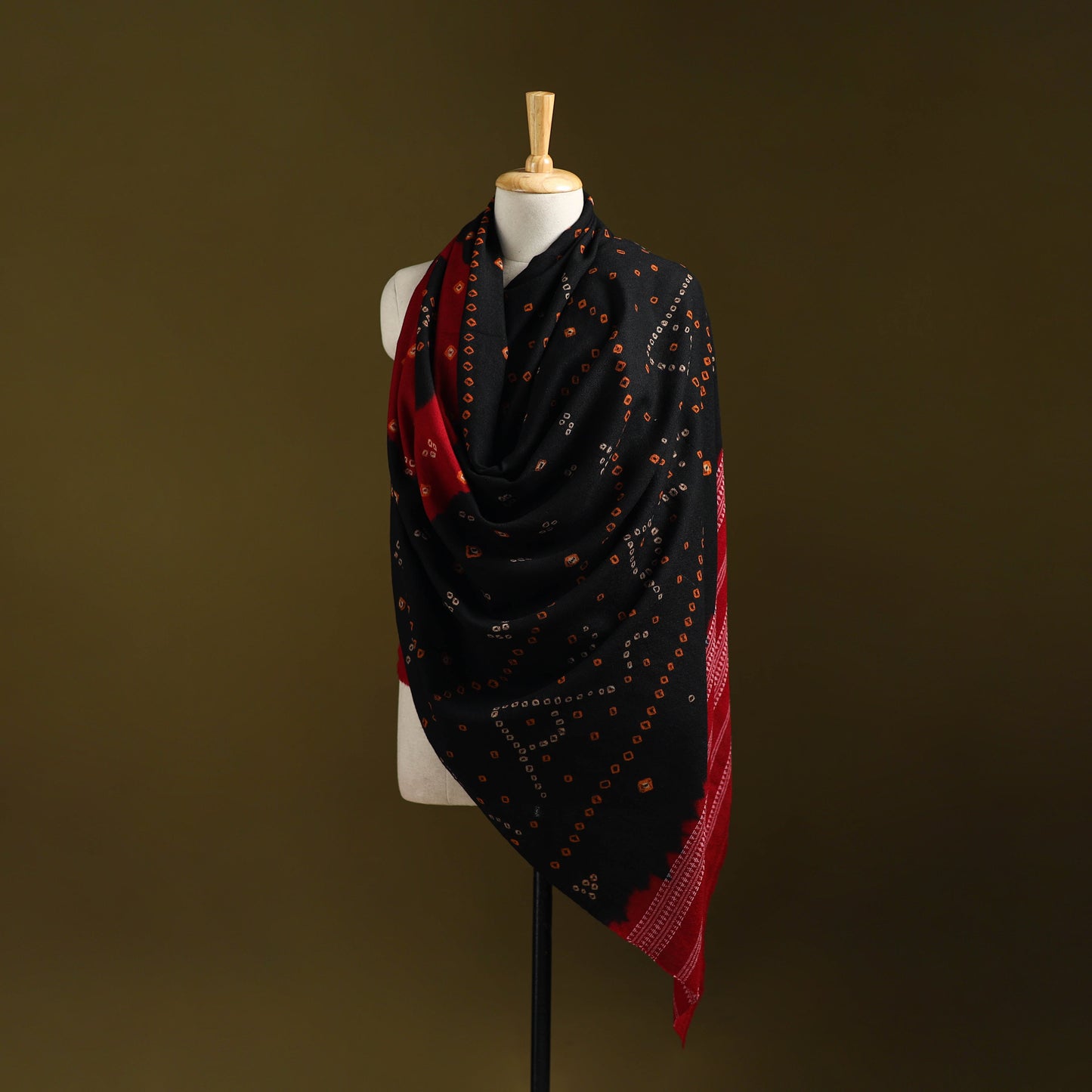 Kutch handwoven bandhani merino wool shawl 20 - handcrafted