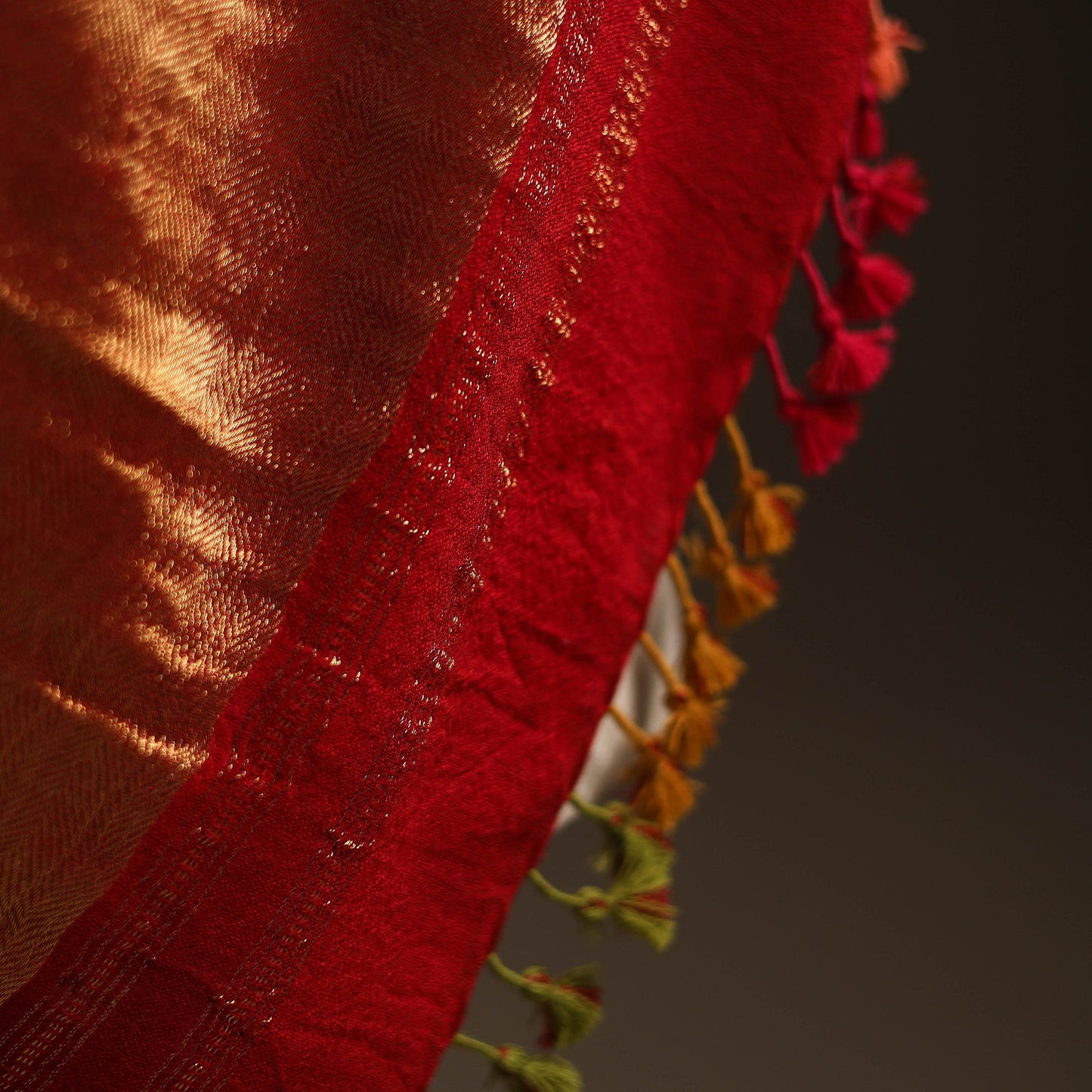 Kutch handwoven bandhani woolen shawl with zari border 56