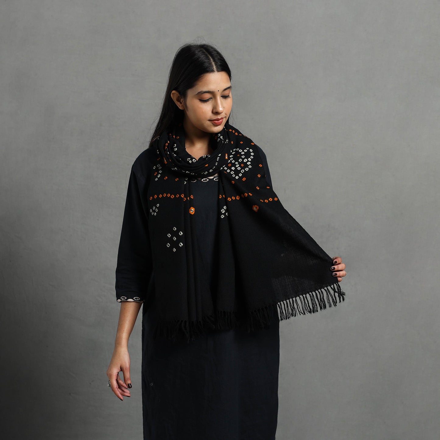 Black Kutch Handwoven Merino Wool Bandhani Stole
