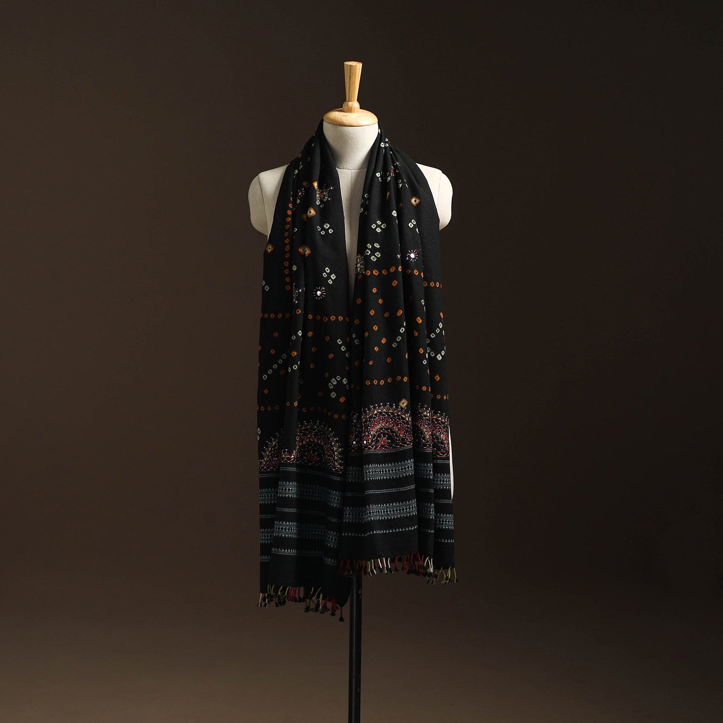 Kutch mirror work handwoven neran embroidery bandhani