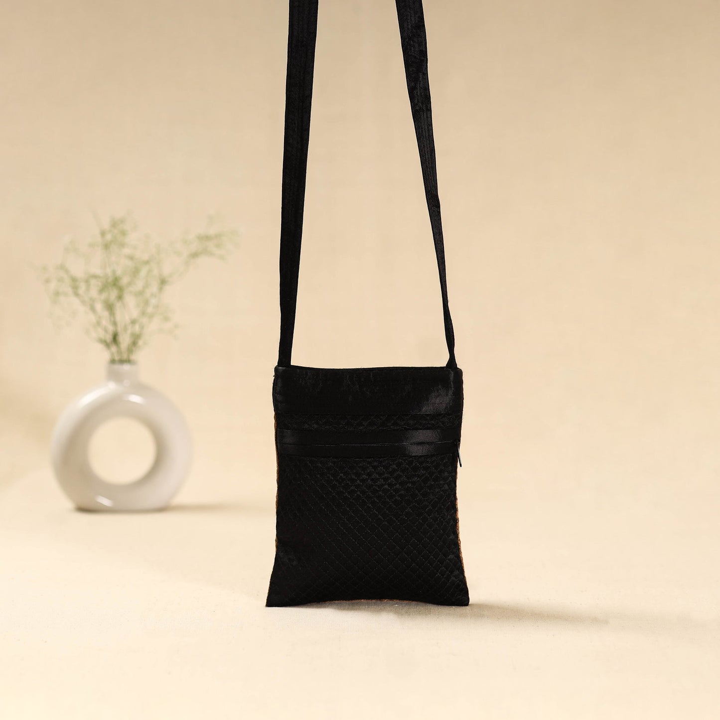 Kutch neran hand embroidered sling bag 46 - handcrafted