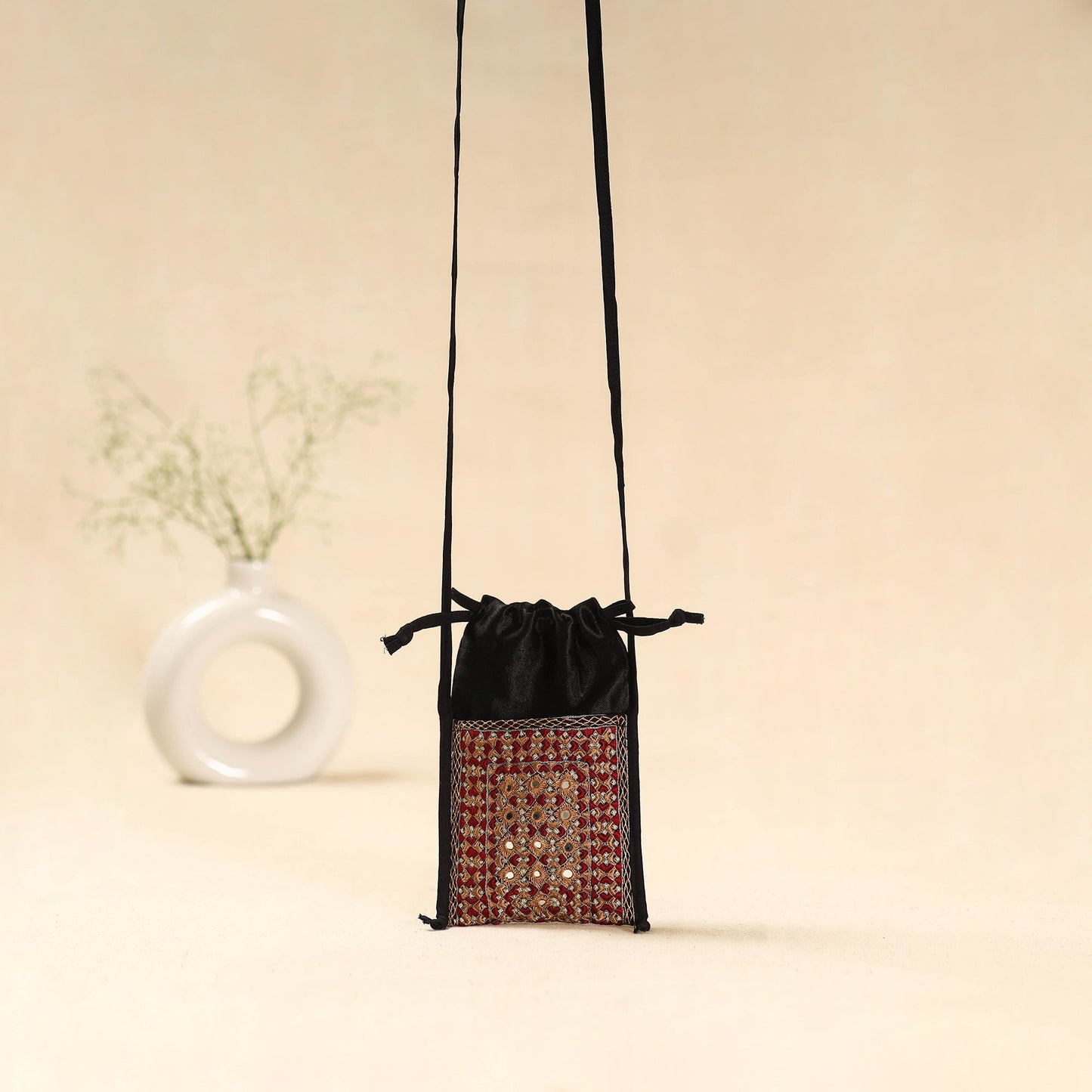 Kutch neran hand embroidered sling dori mobile pouch 221