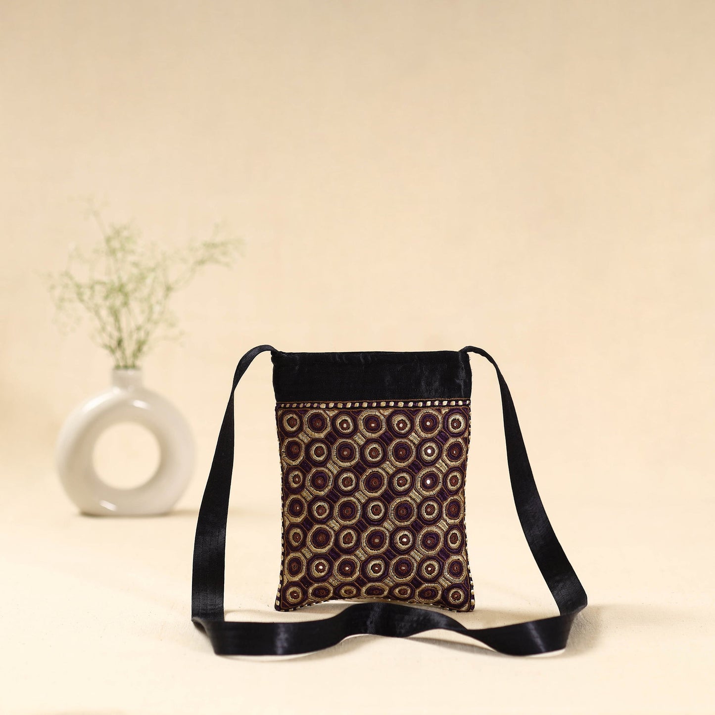 Kutch pakko hand embroidered sling bag 60 - handcrafted