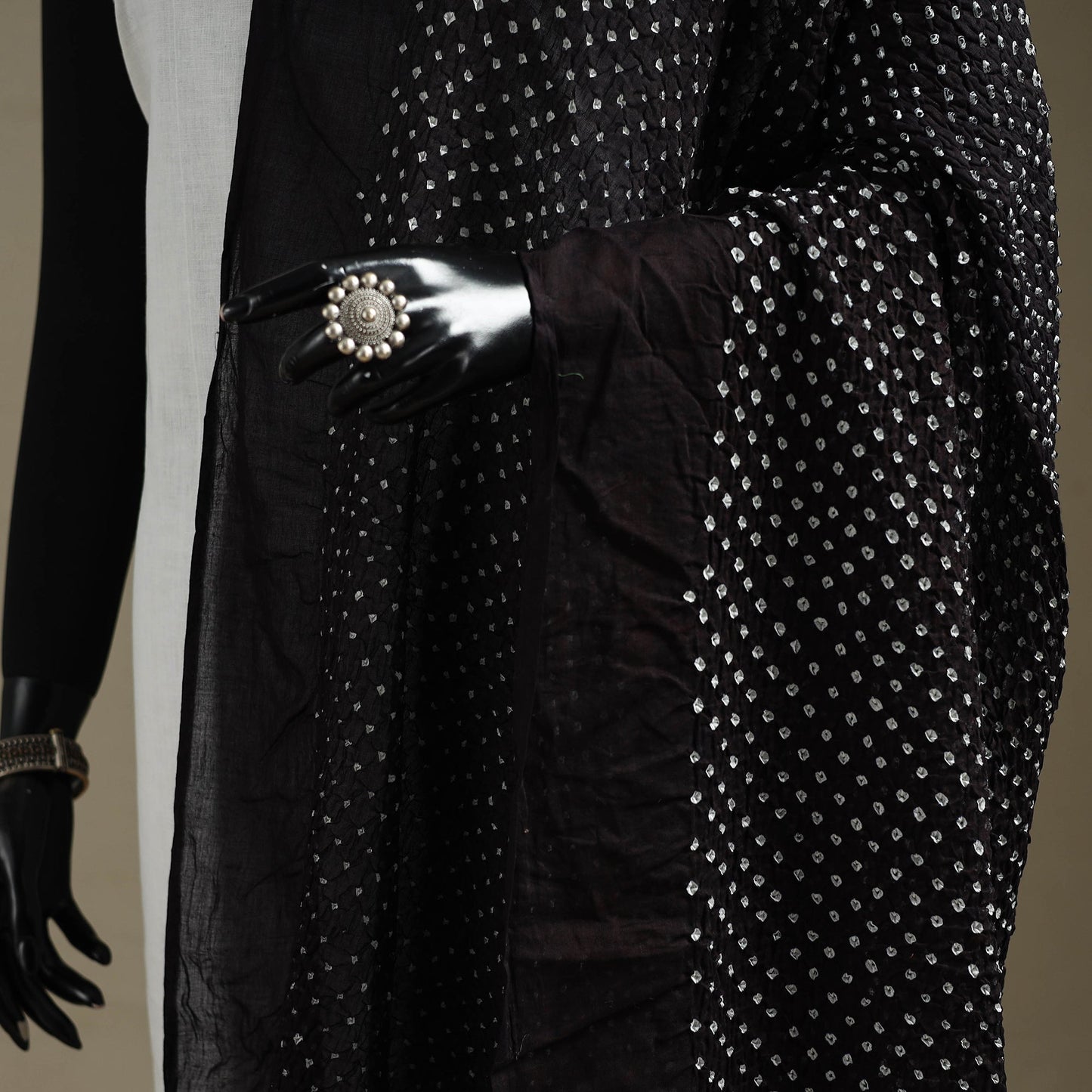 Kutch tie-dye cotton heavy bandhani dupatta 09 - handcrafted