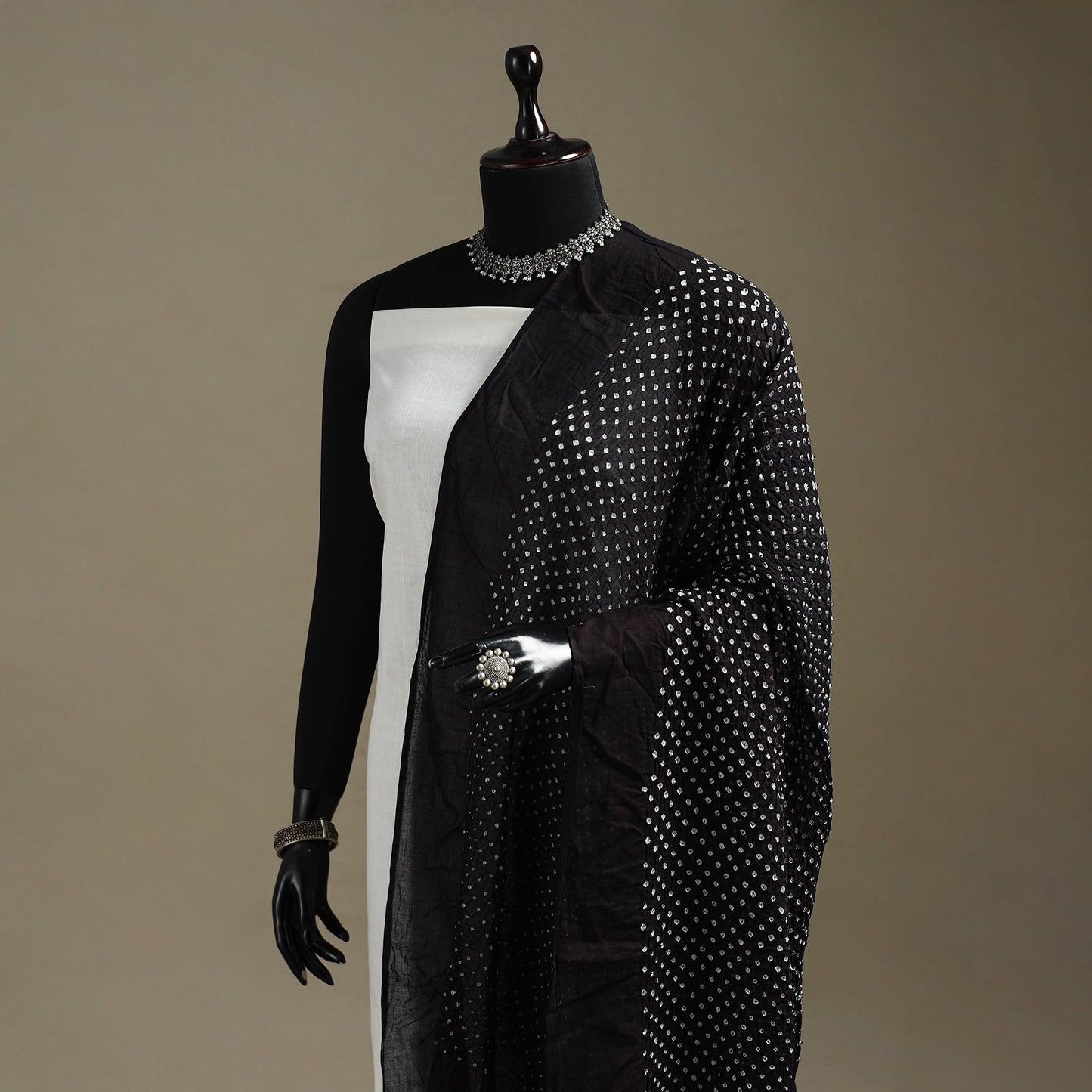 Kutch tie-dye cotton heavy bandhani dupatta 09 - handcrafted