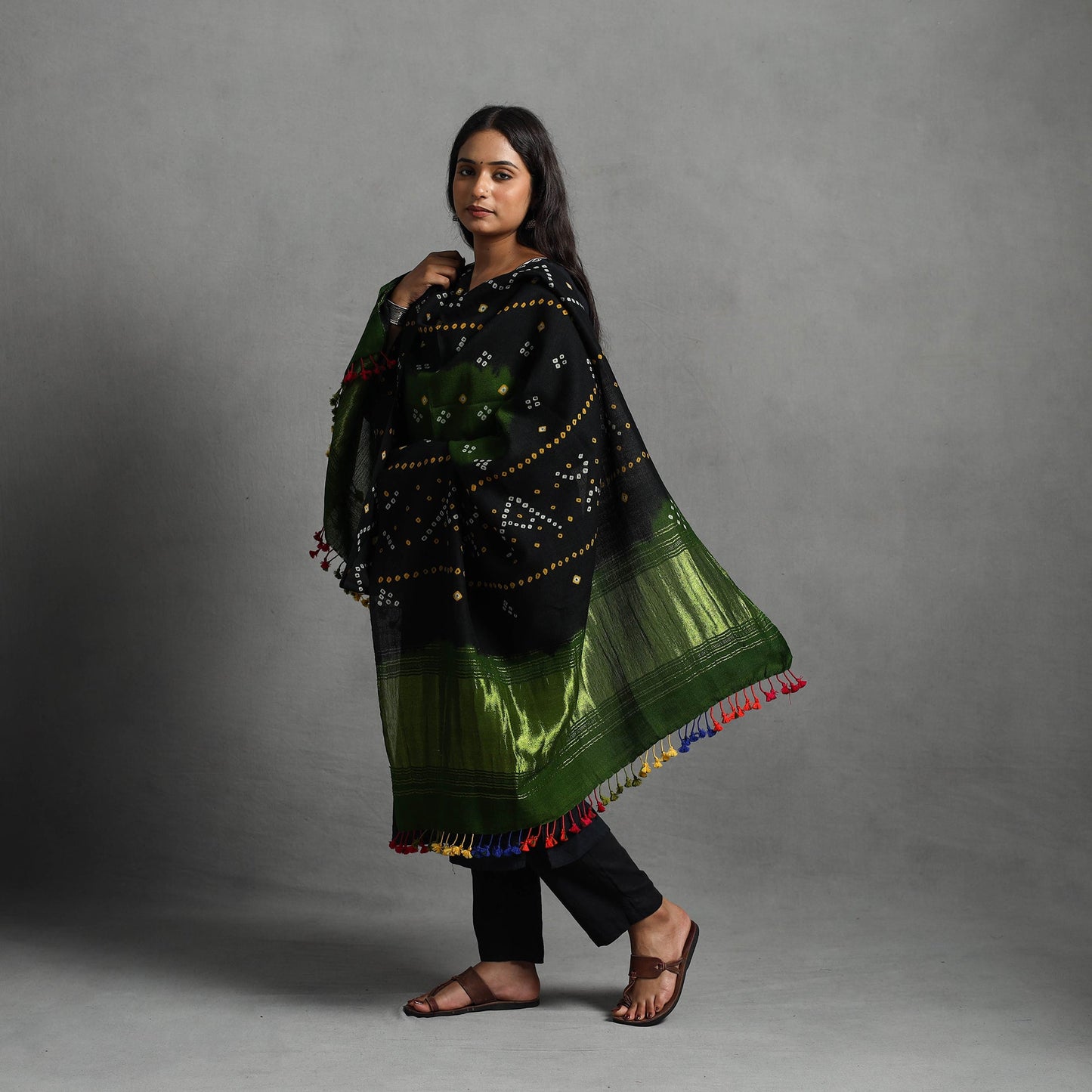 Black - kutch zari work handwoven bandhani woolen shawl 21