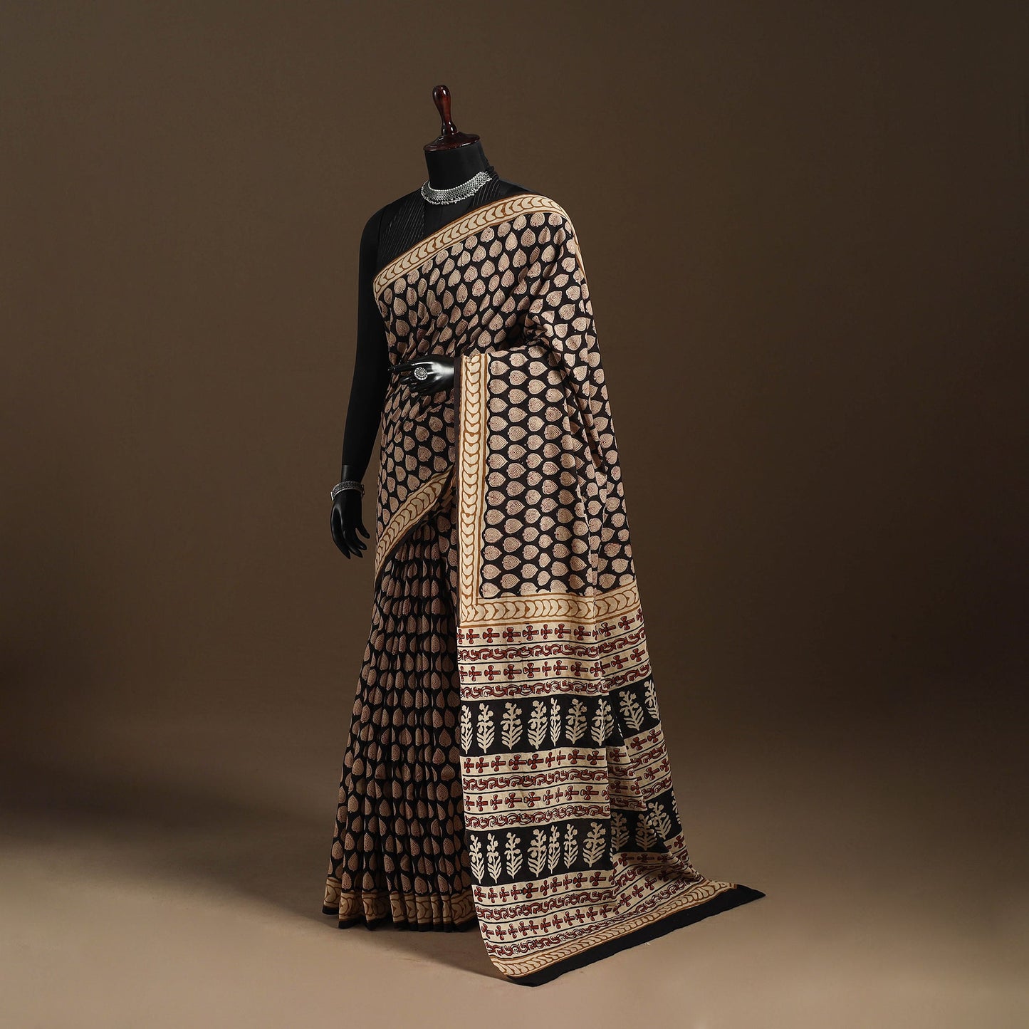 Black - mul cotton hand bagru saree 14 - handcrafted