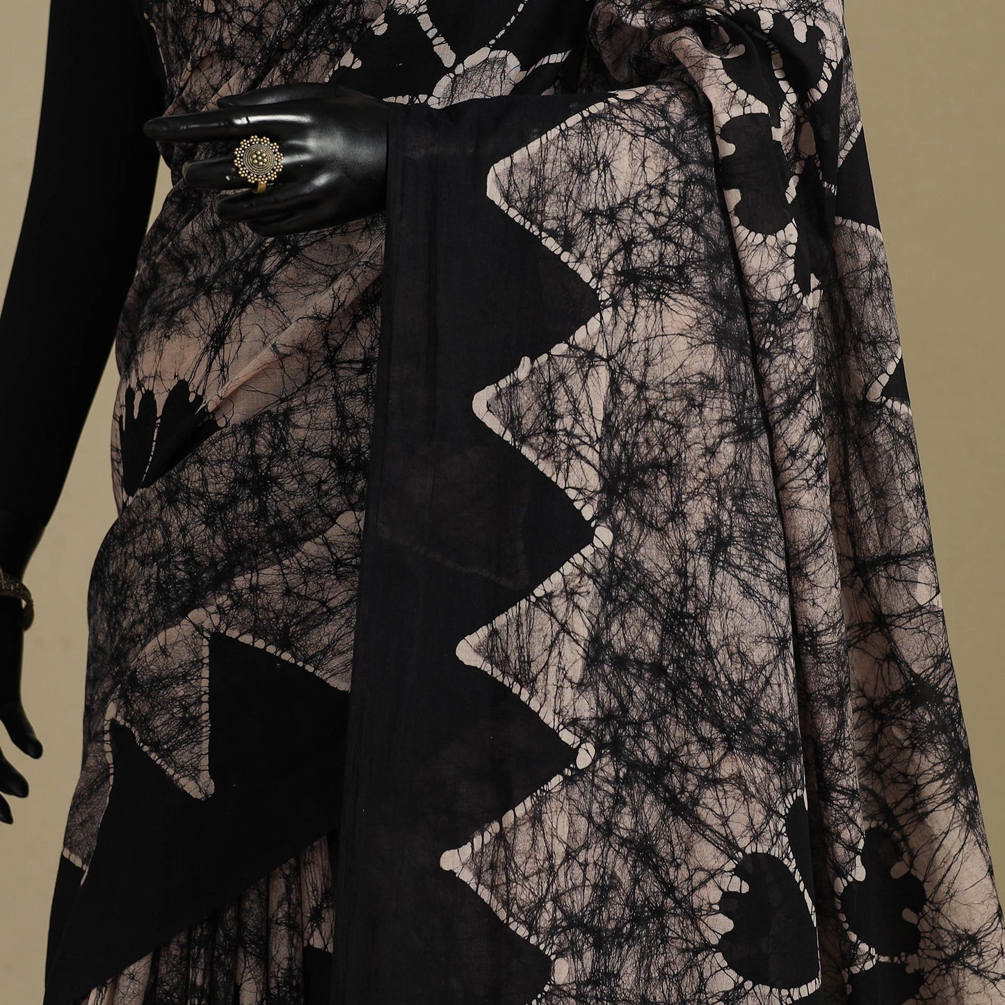 Black - mul cotton hand batik saree 19 - handcrafted