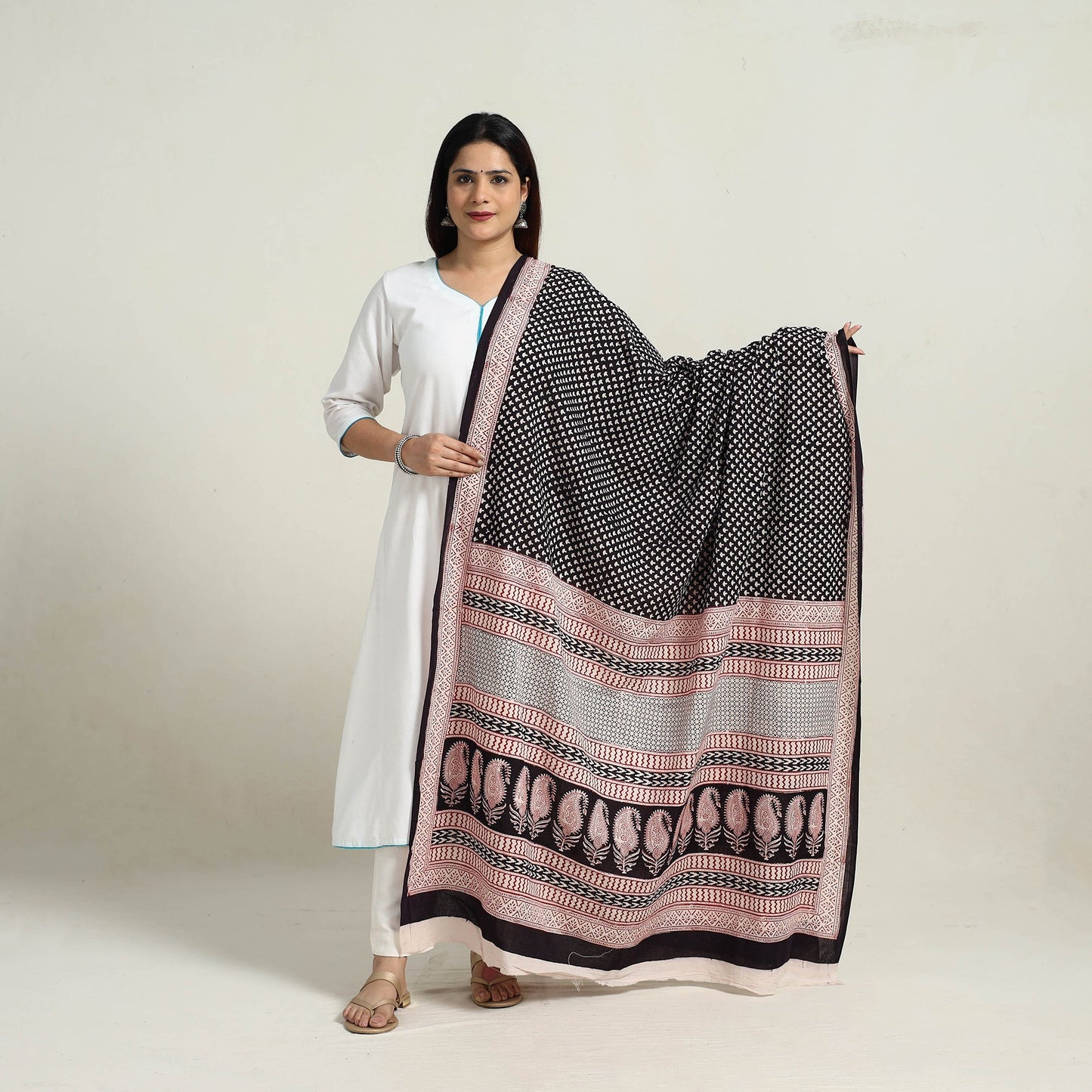 Black - natural dyed hand cotton bagh dupatta 02