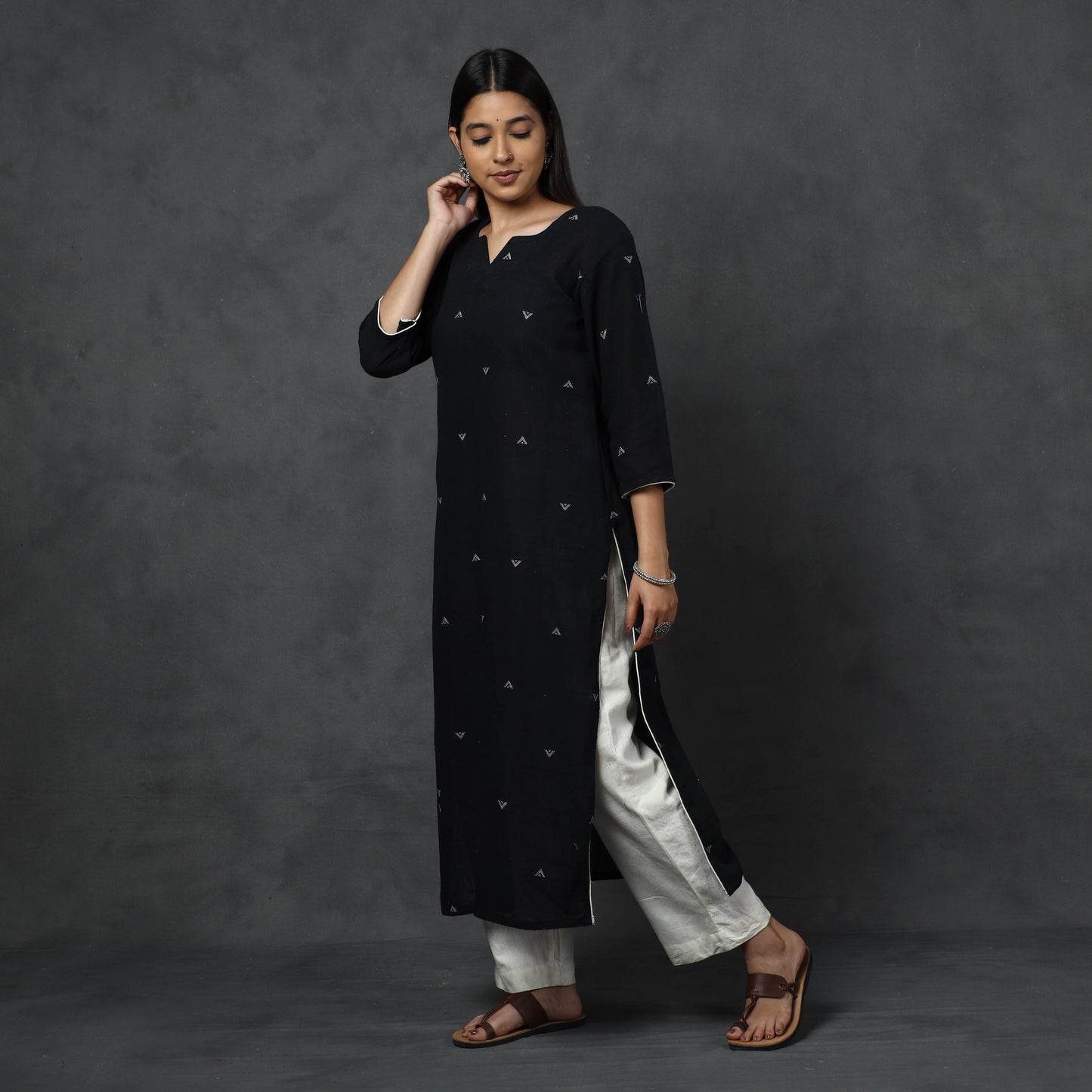 Buy Organic Kala Cotton Handloom Buti Long Kurta for Women