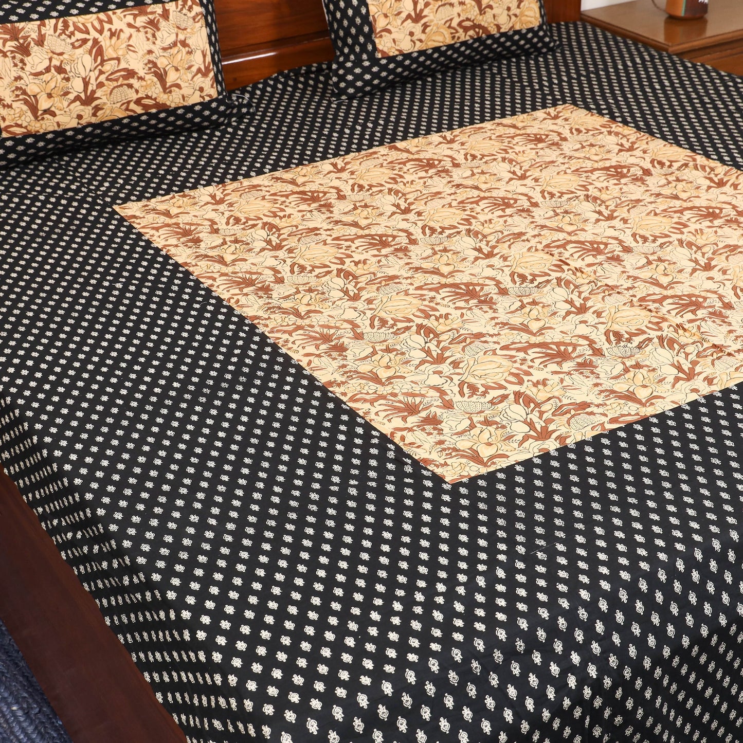 Patchwork hand double sanganeri bedsheet set (108 x 90 in)