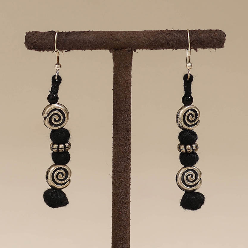 Black - patwa thread beads earrings by kailash 64