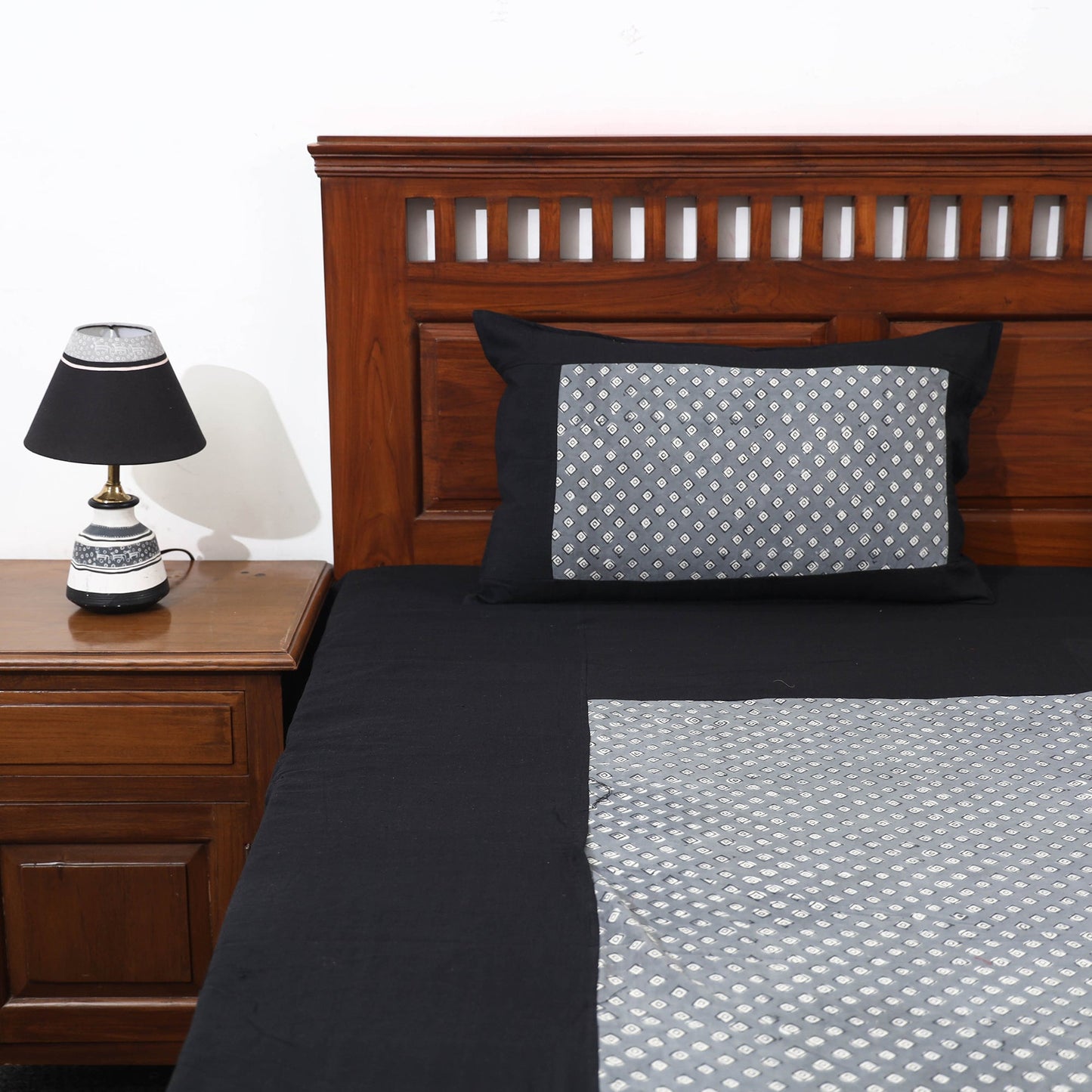 Plain Cotton Double Bedcover with Block Print Patchwork Online at iTokri.com
