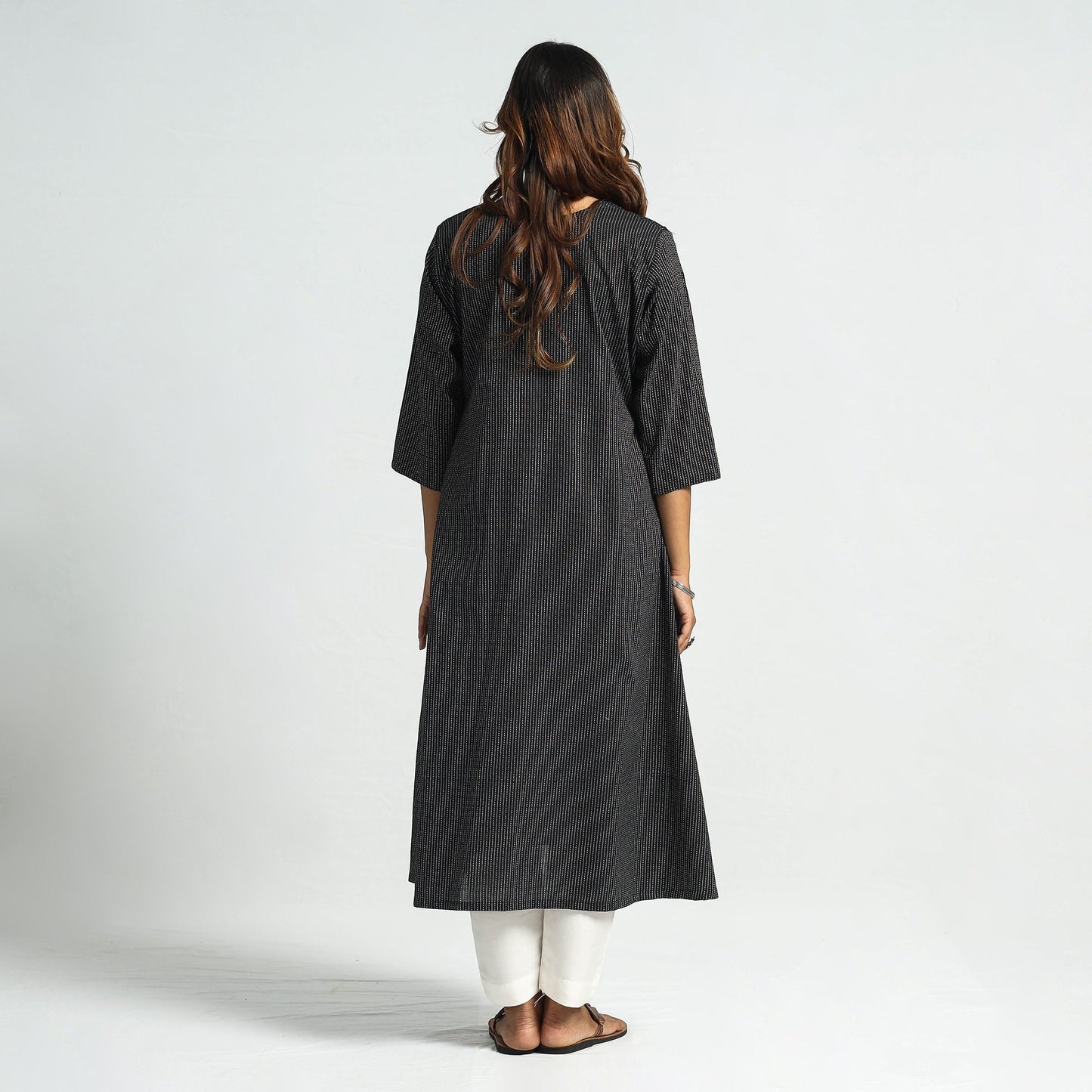 Buy Plain Running Stitch Cotton Pintuck Long Kurta Online at iTokri.com