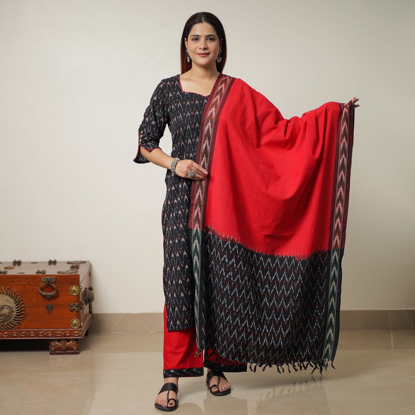 Pochampally Ikat Weave Cotton Kurta with Palazzo & Dupatta Set 01